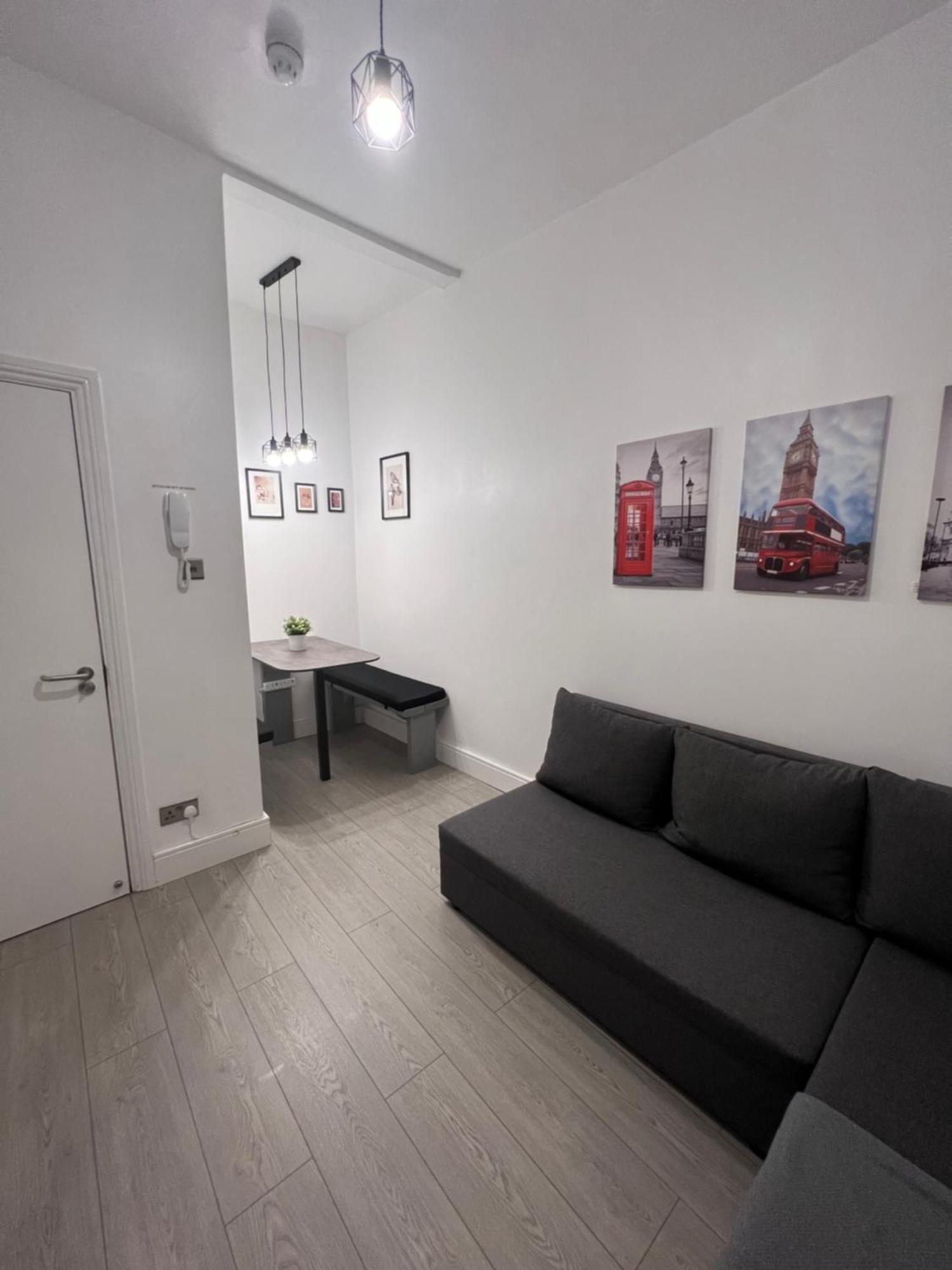 2 Bed In On 3rd Floor - Newly Refurbished - No Lift Apartamento