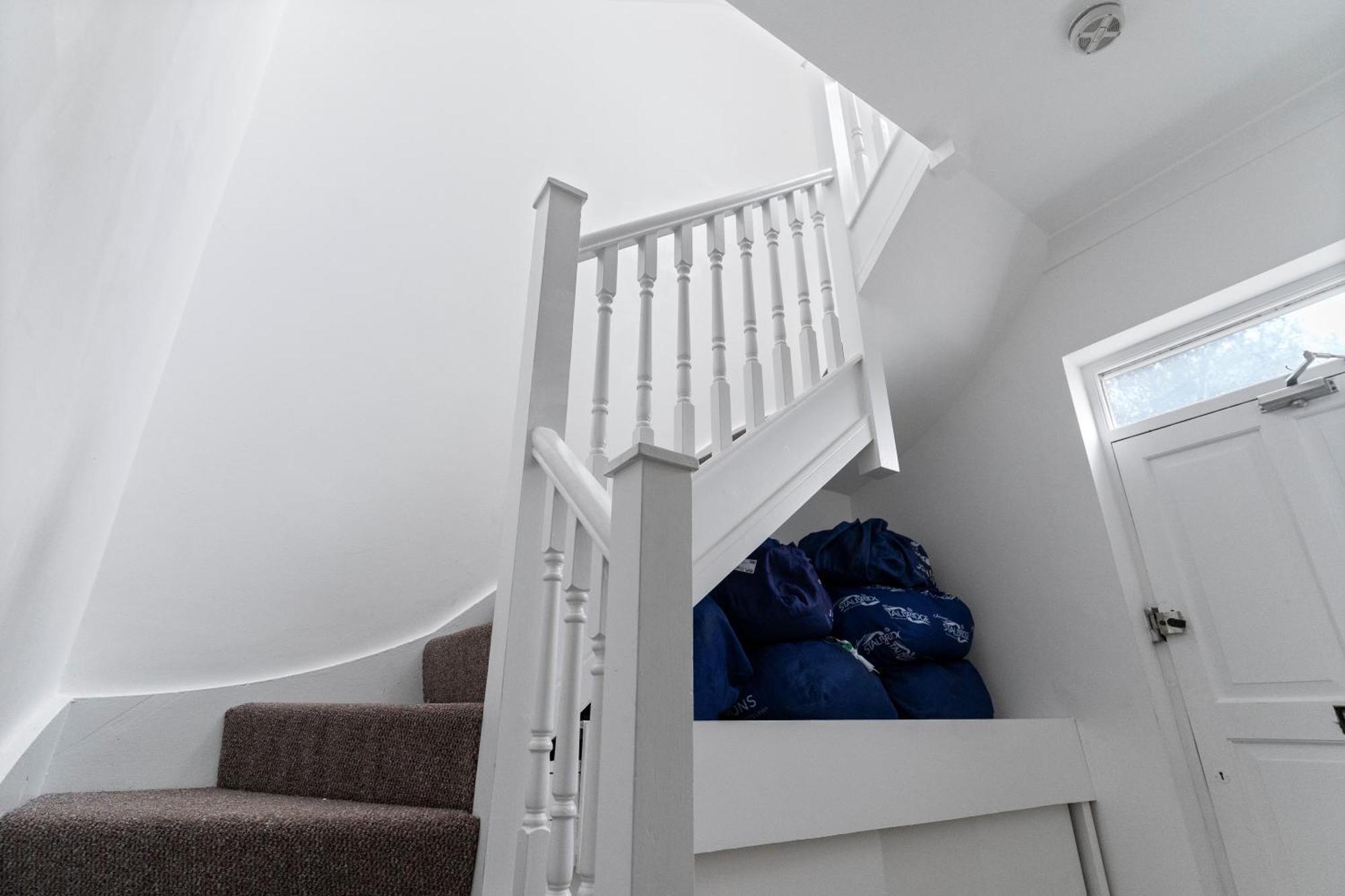Livestay Affordable One Bedroom & Studio In India Docks E14 Londres