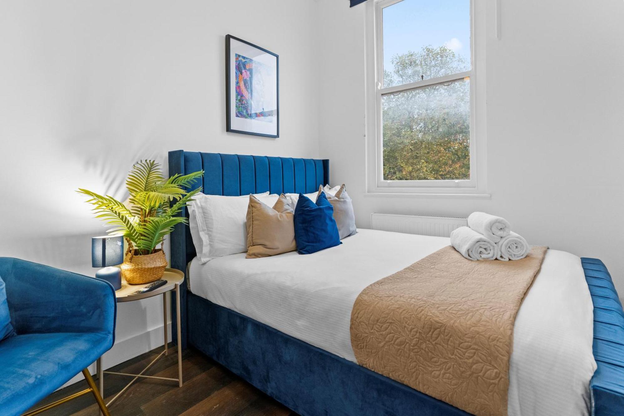 Livestay Affordable One Bedroom & Studio In India Docks E14