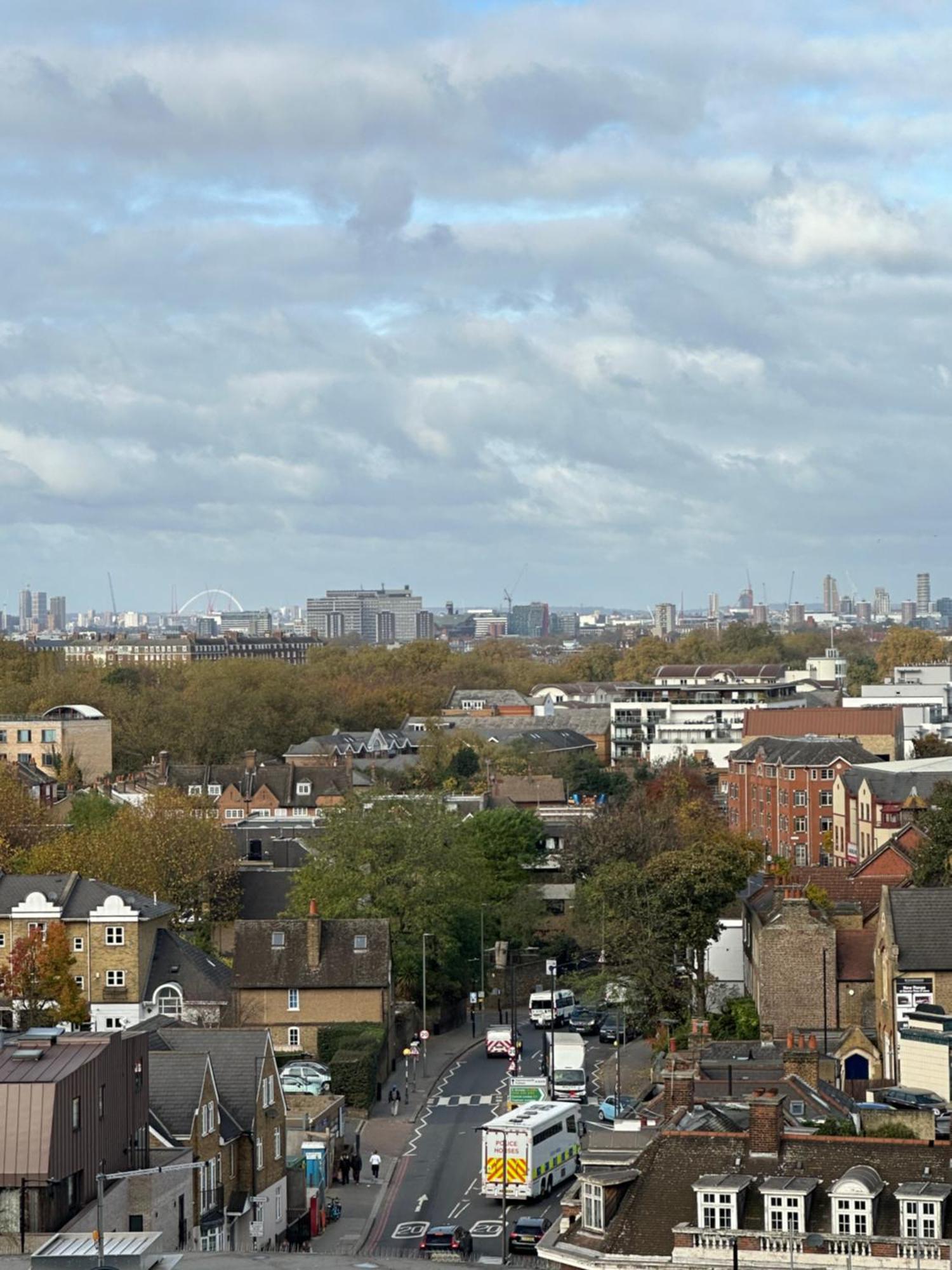 Chic 2-bedroom With Stunning Views In Apartamento Londres