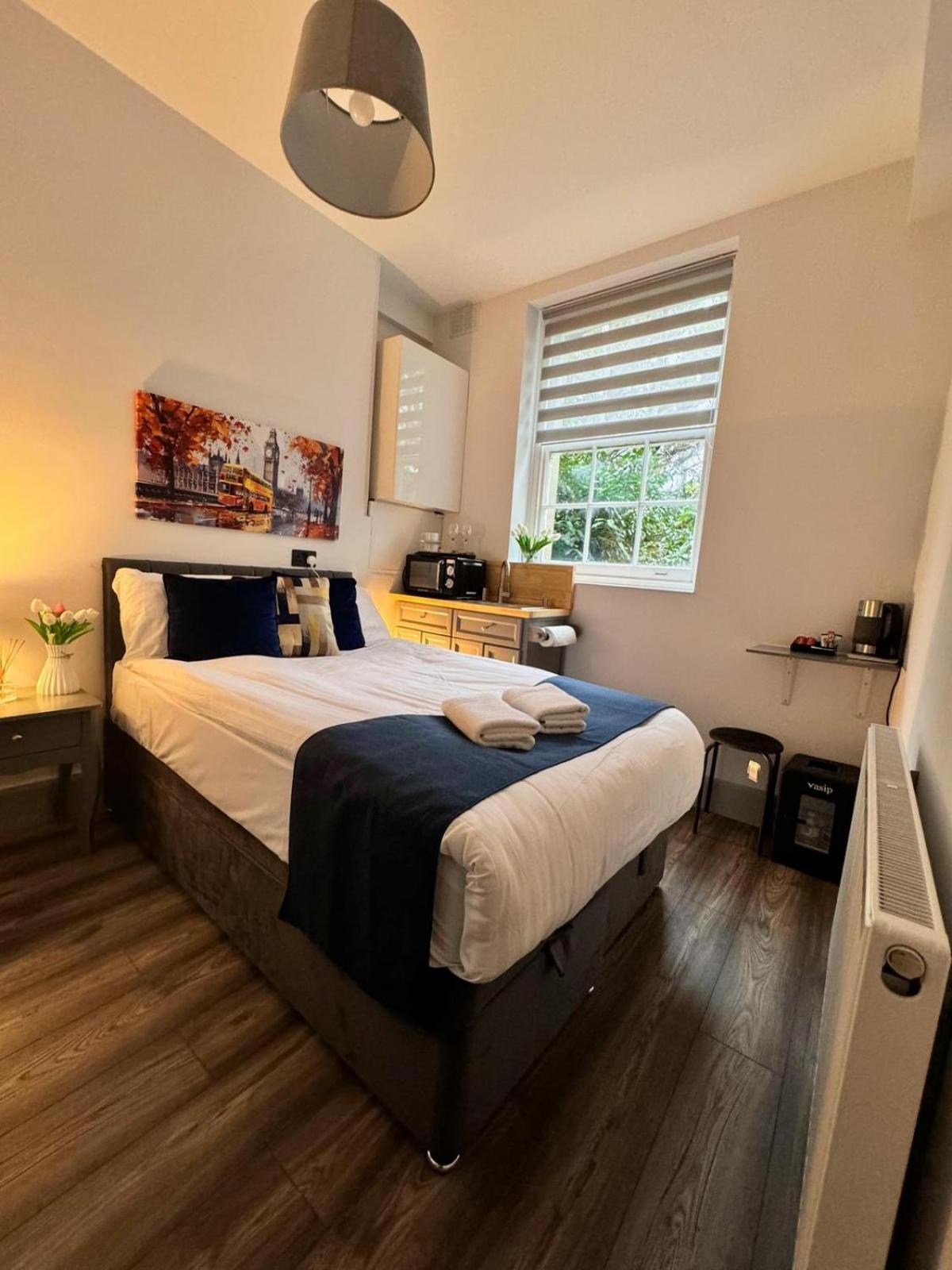 Camden Luxury Flats And En-suit * Londen