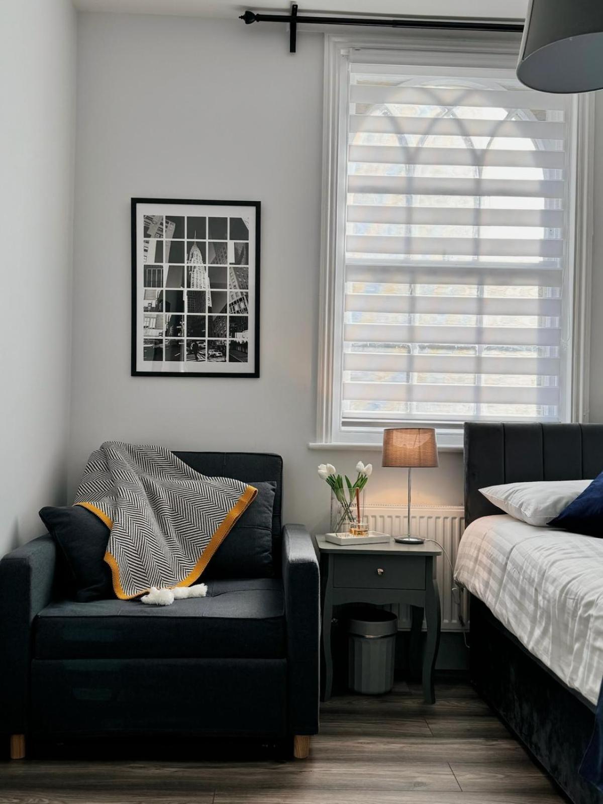 Camden Luxury Flats And En-suit * Londen