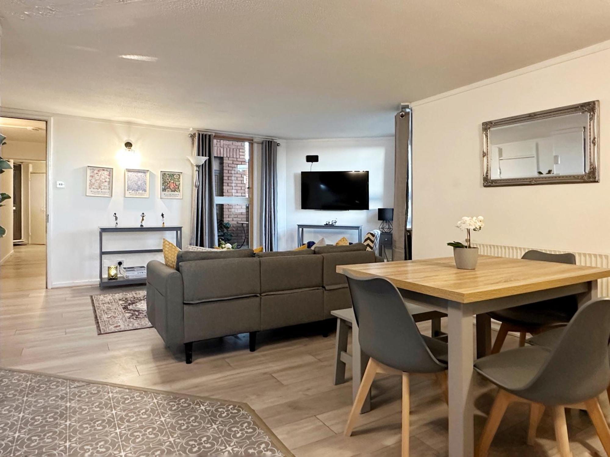 Aria's Place In Chelsea - 2 King Size Bed, 1 Double Bed Appartement