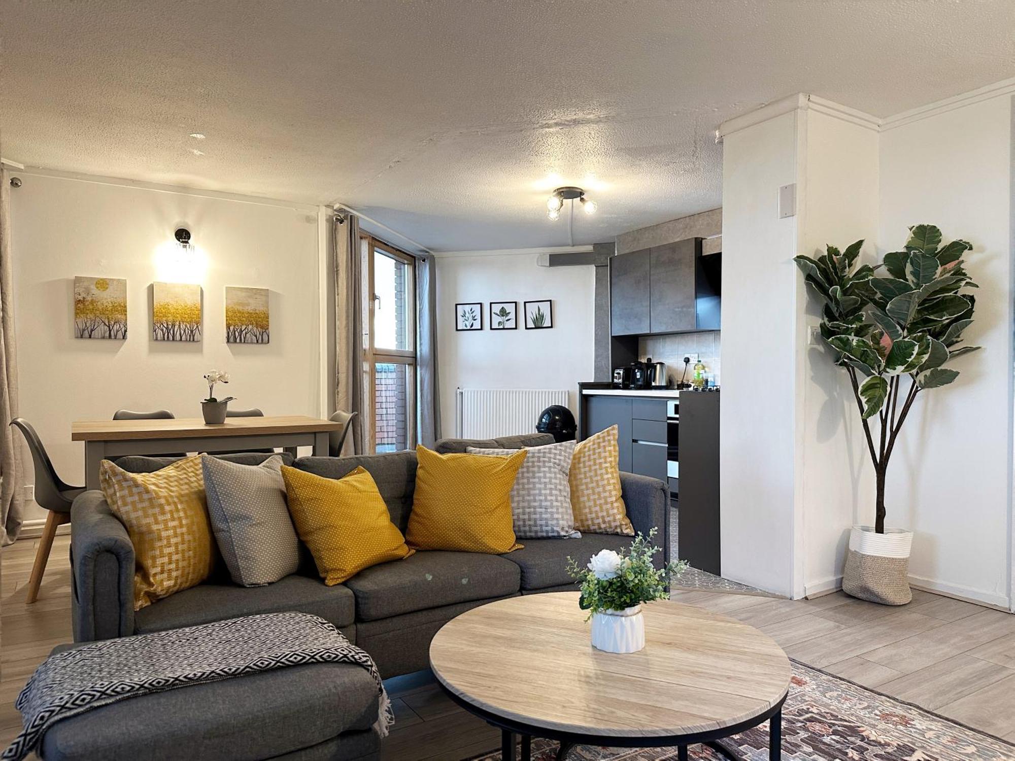 Aria's Place In Chelsea - 2 King Size Bed, 1 Double Bed Appartement