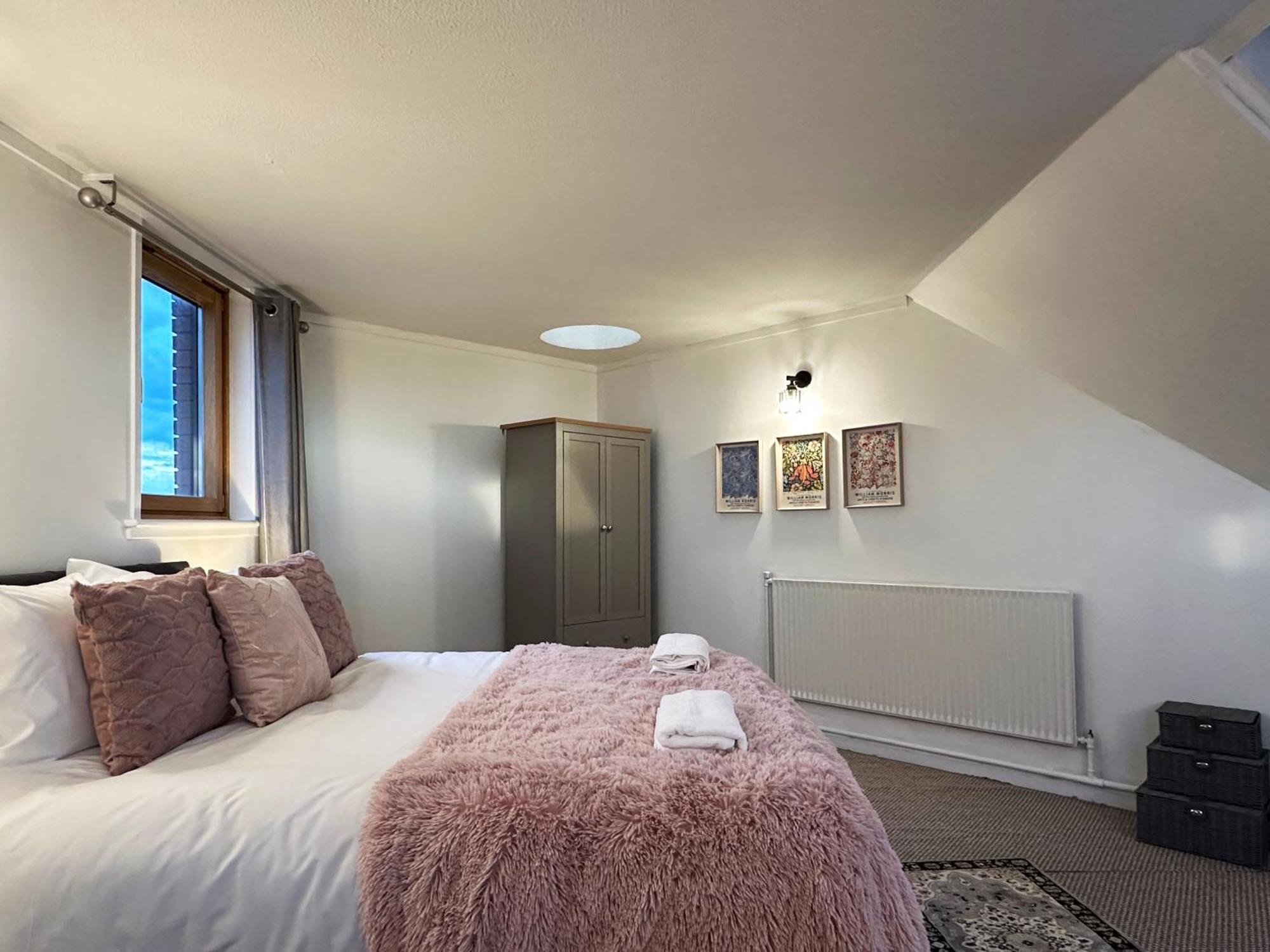 Aria's Place In Chelsea - 2 King Size Bed, 1 Double Bed Appartement Londres
