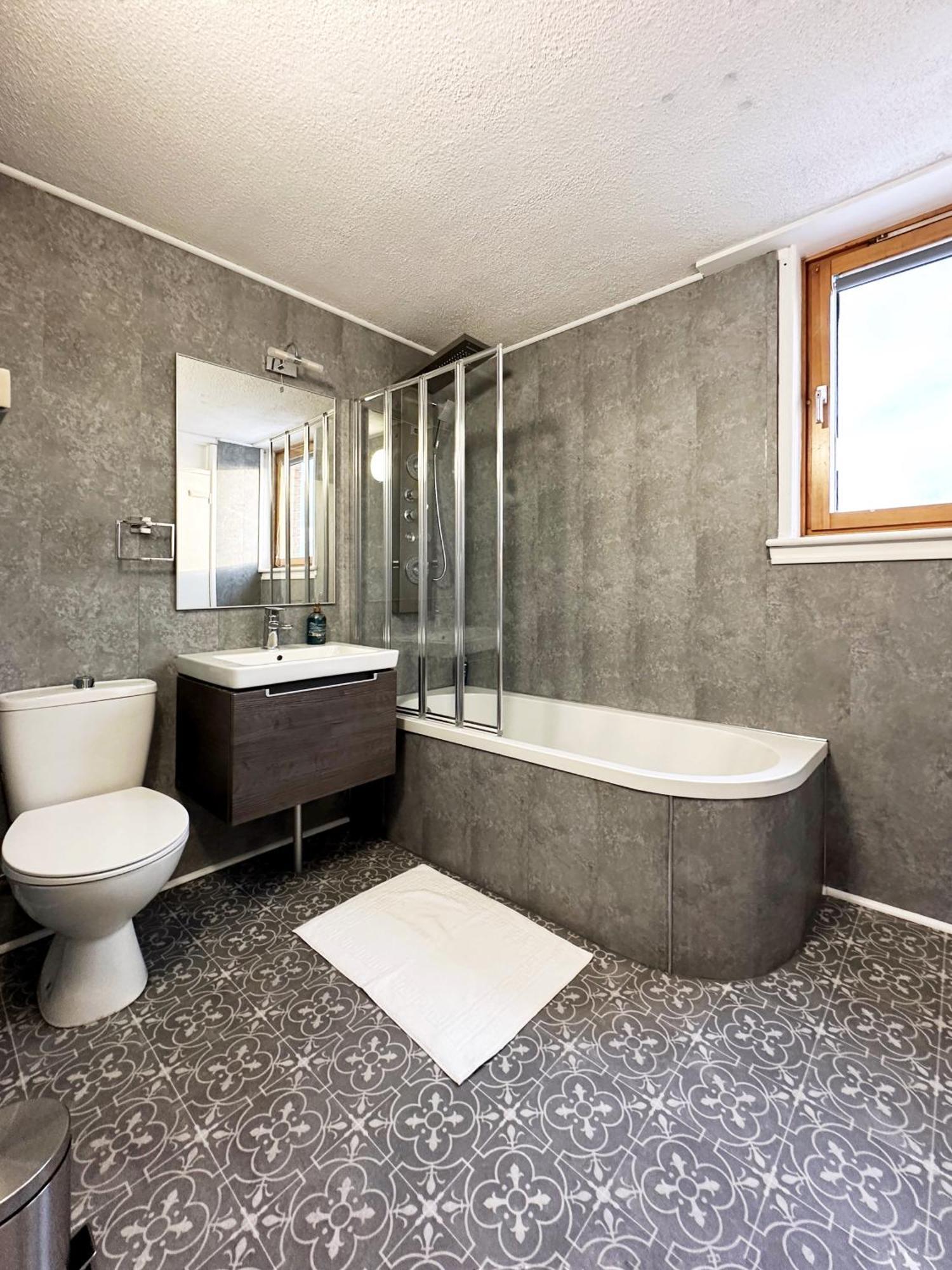 Aria's Place In Chelsea - 2 King Size Bed, 1 Double Bed Londres