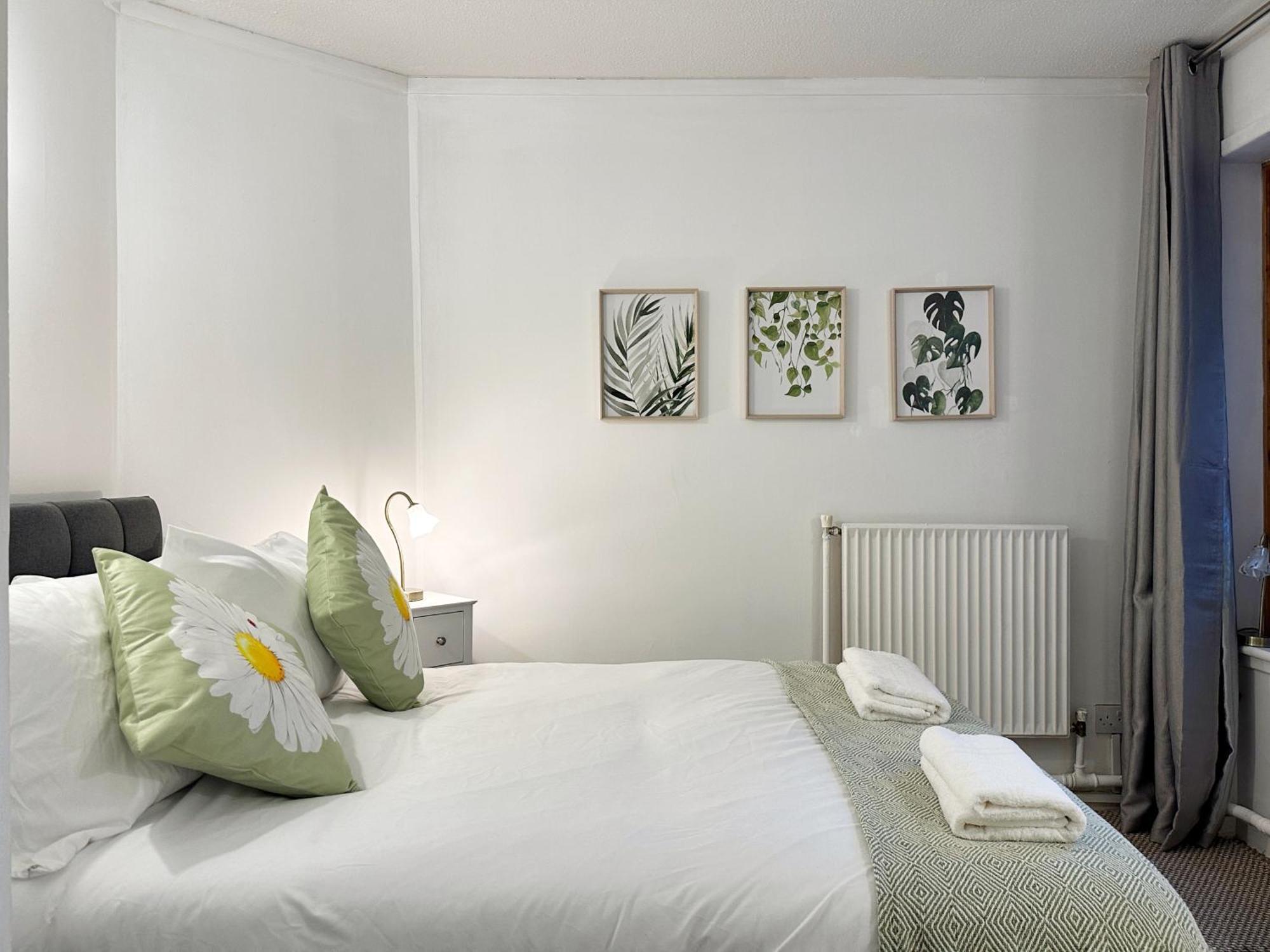 Aria's Place In Chelsea - 2 King Size Bed, 1 Double Bed * Londres