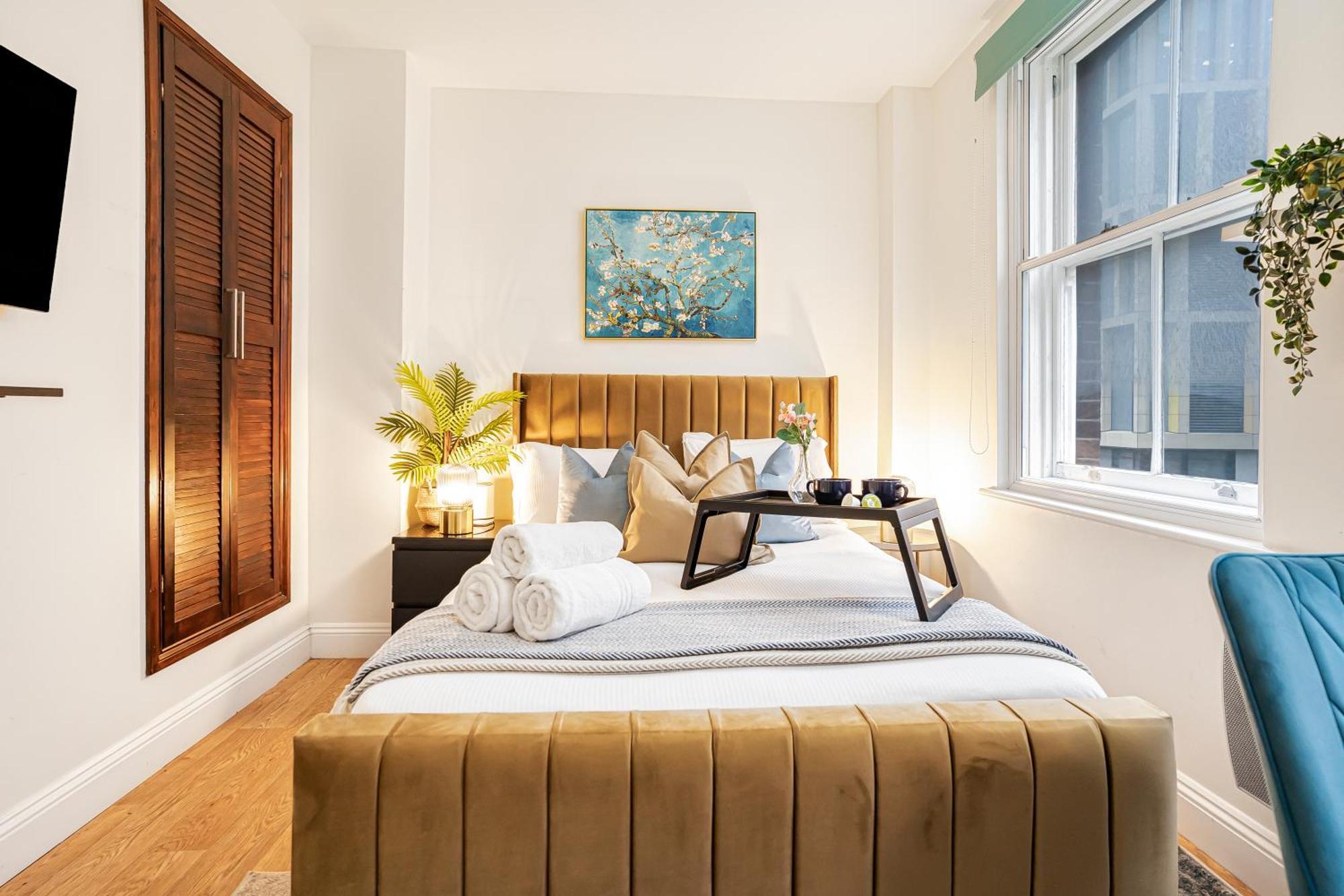 Stylish In Barbican - Prime Location *