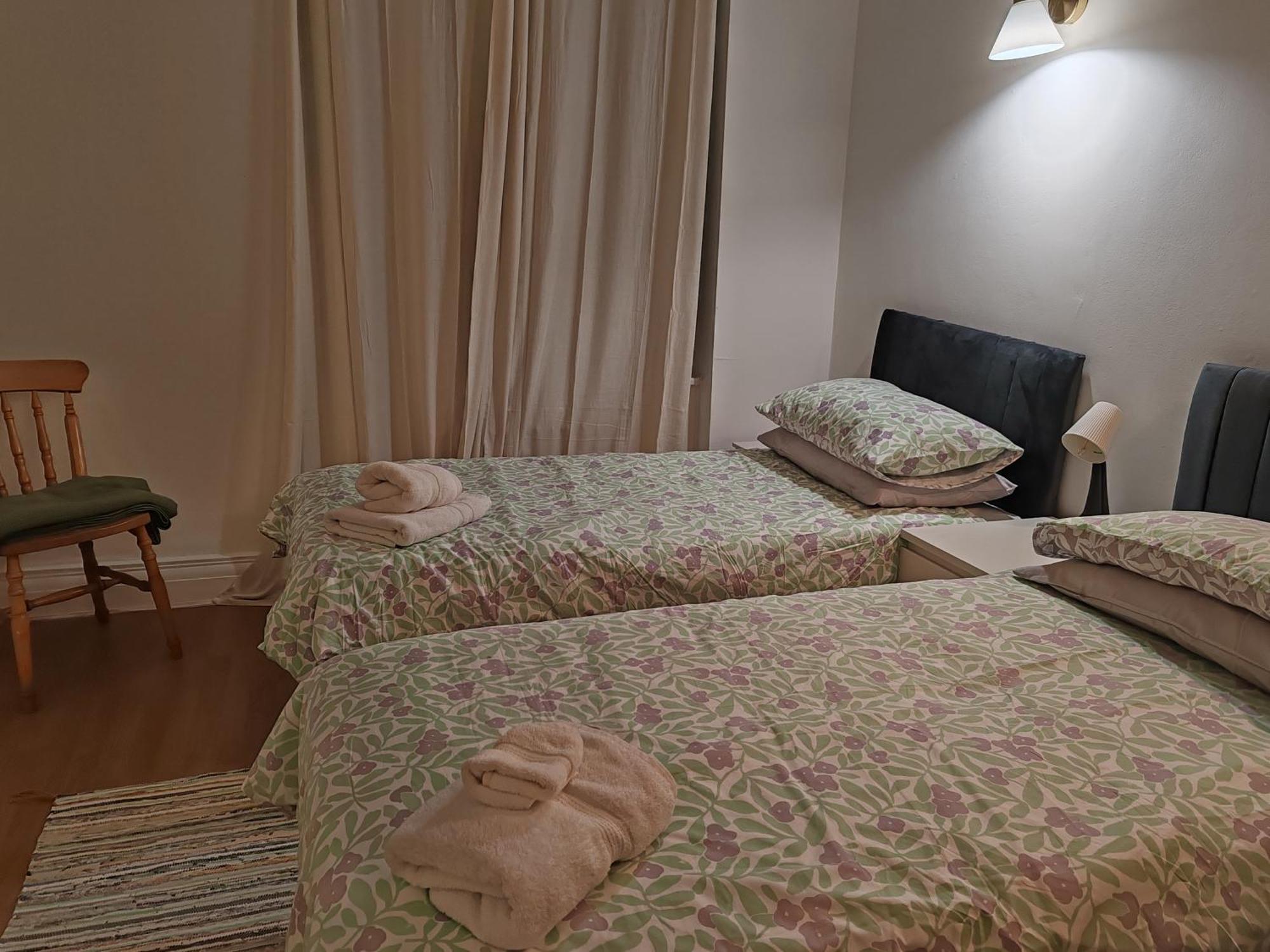 Apartamento Two Bedroom In Queensway, W2, Londres