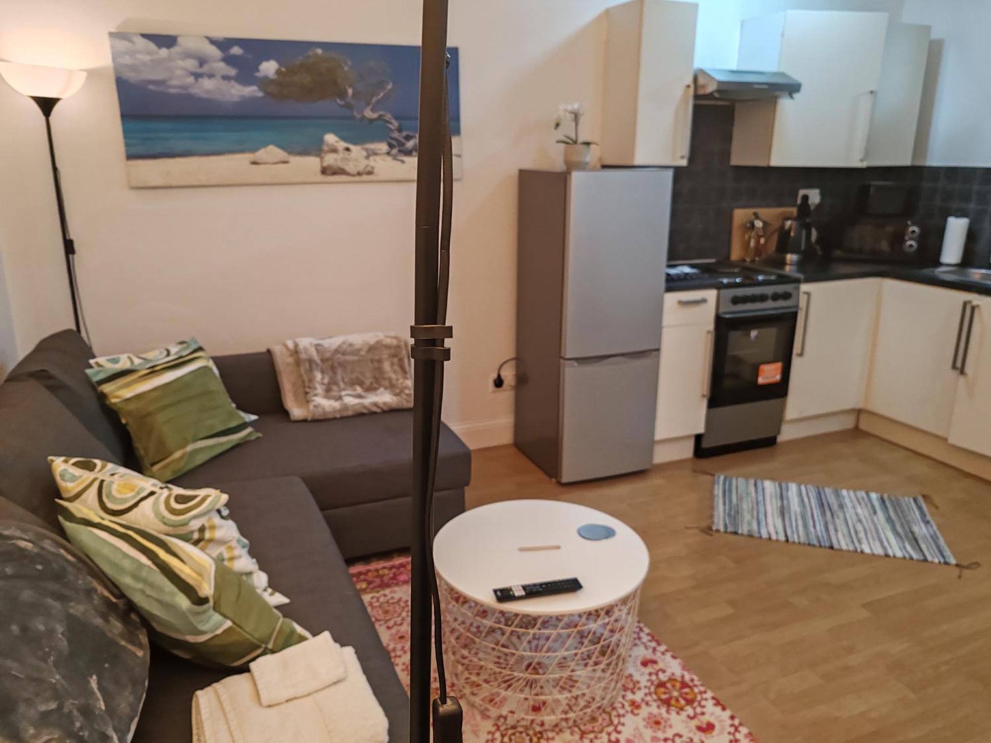 Two Bedroom In Queensway, W2, Apartamento Londres