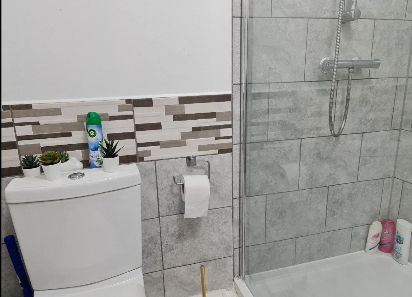 Apartamento Cosy With Kitchenette And Private Bathroom - 15mins To London! *
