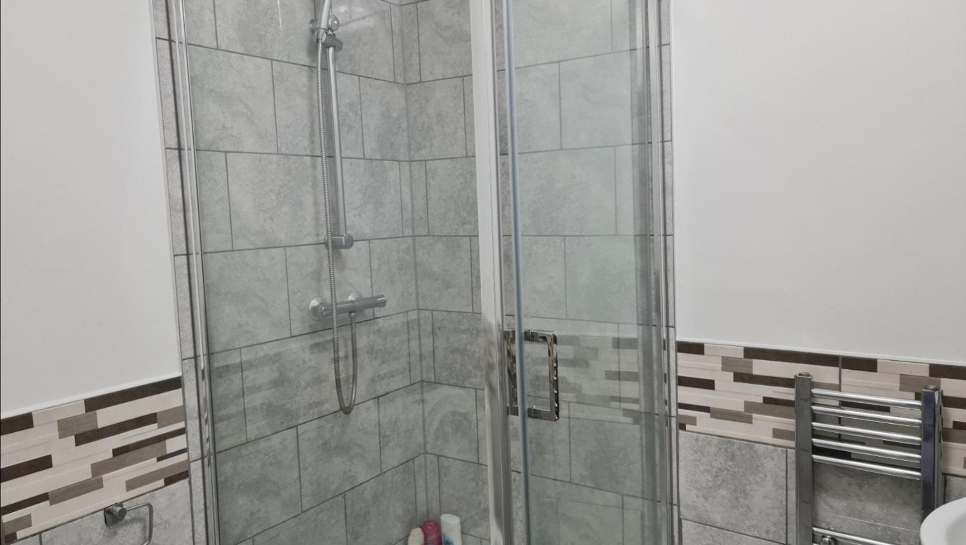 Apartamento Cosy With Kitchenette And Private Bathroom - 15mins To London! *