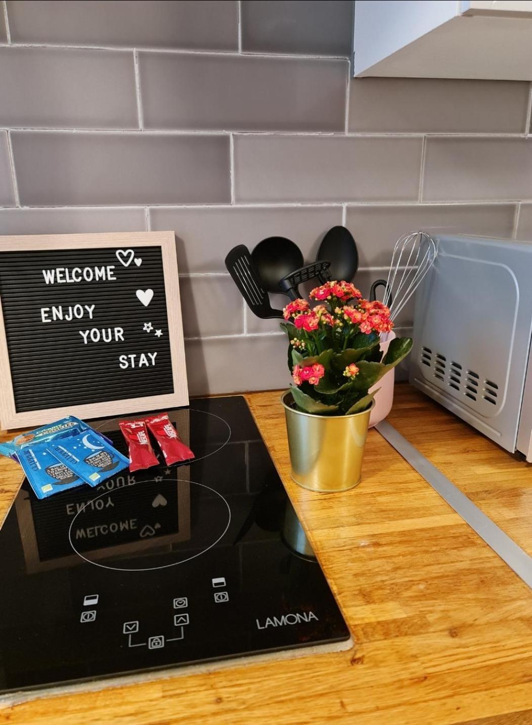 Apartamento Cosy With Kitchenette And Private Bathroom - 15mins To London!
