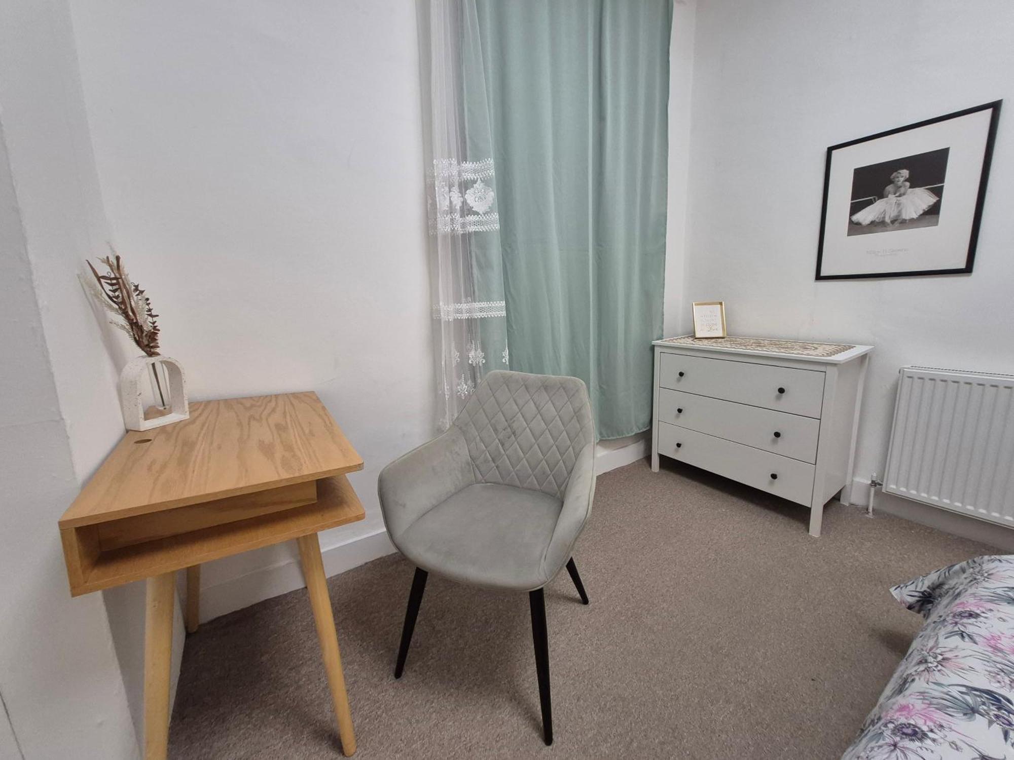 Stylish And Bright Flat In N8 Turnpike Lane - Piccadilly Line Apartamento