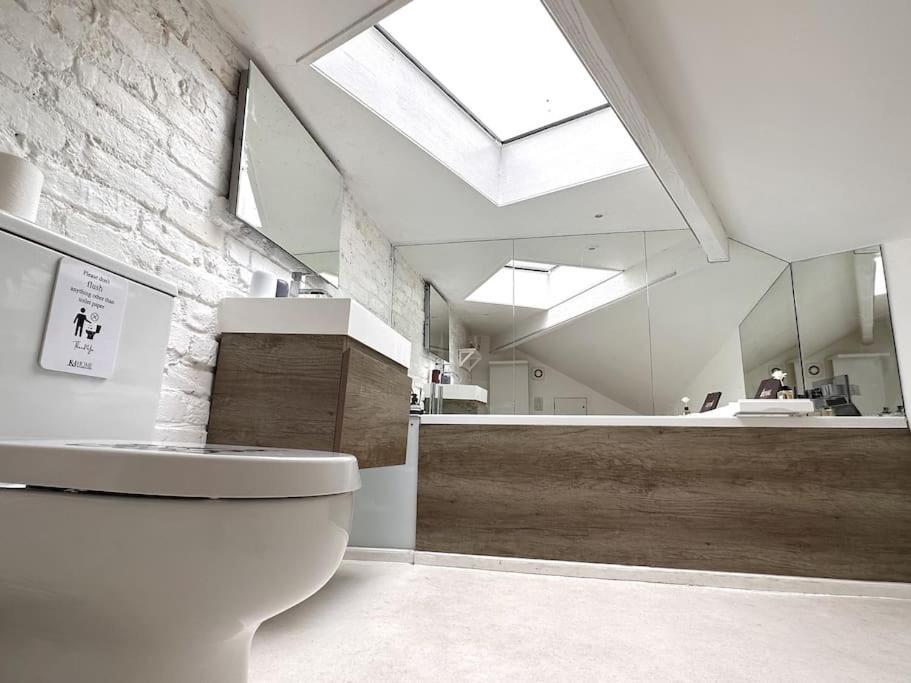 Villa Stunning Modern 2-floor House With 3 Ensuite Londres