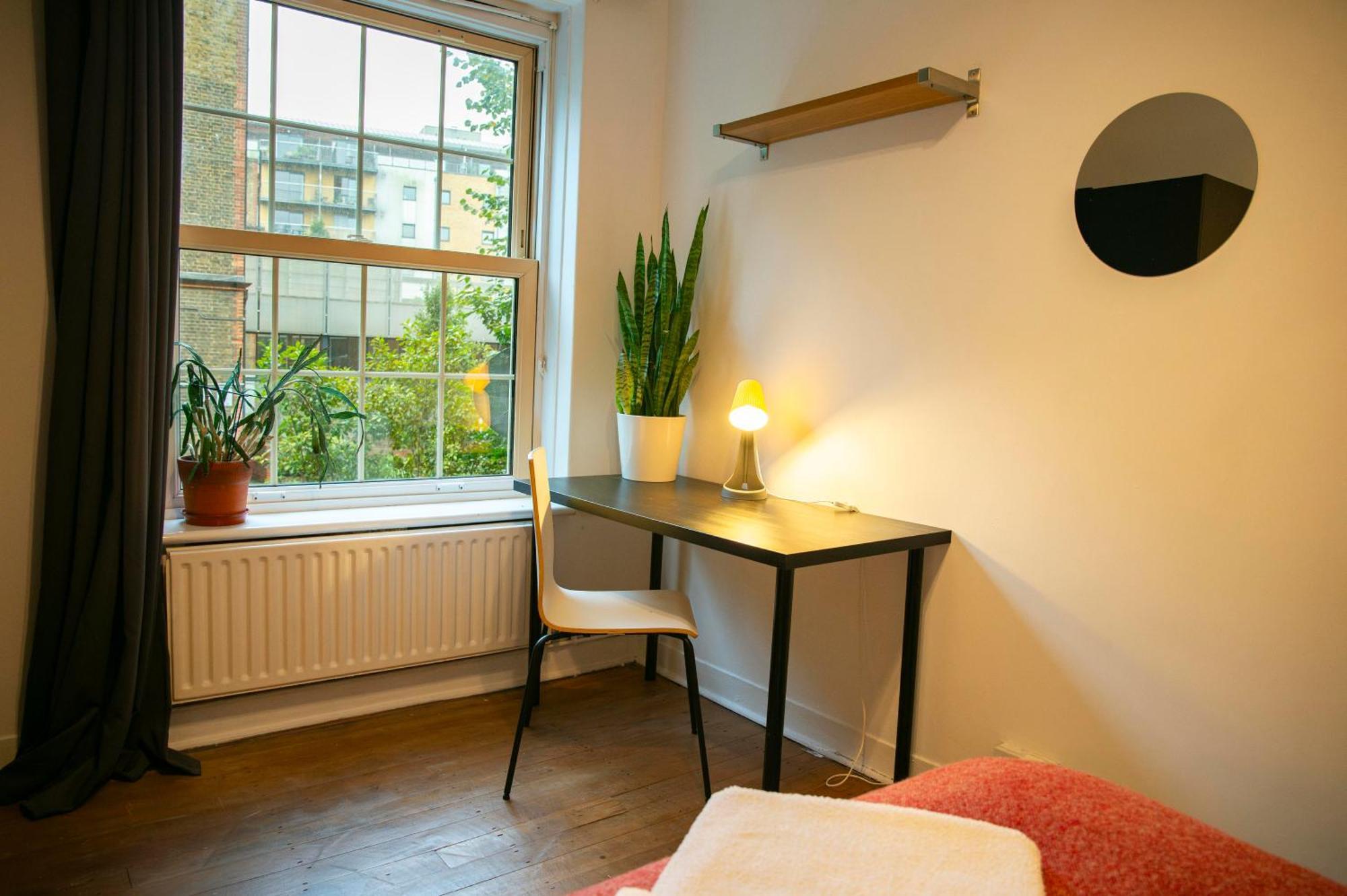 Cosy 3b In The * Londres