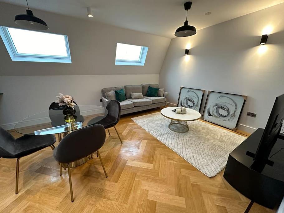 Flat 3 7a Lavender Hill * Londres