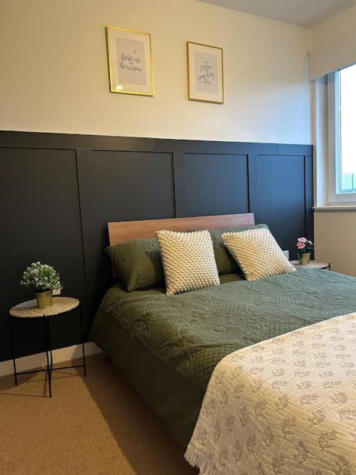 Newly Renovated & Modern 2-br Close To Canary Wharf Appartement *