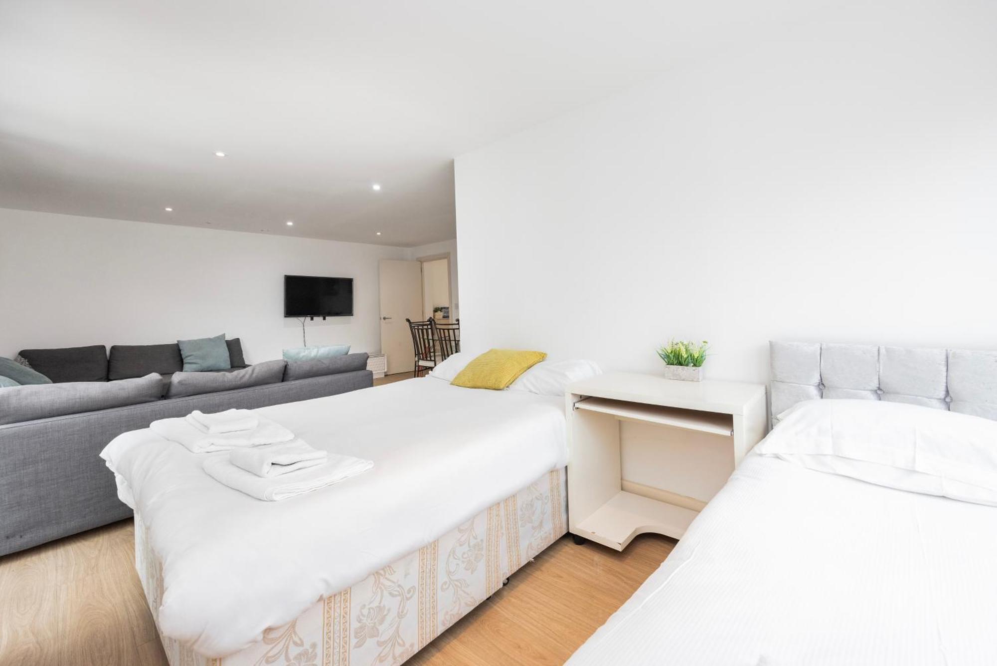 Appartement Heads On Bed -canary Wharf Docklands For The Larger Groups Londres