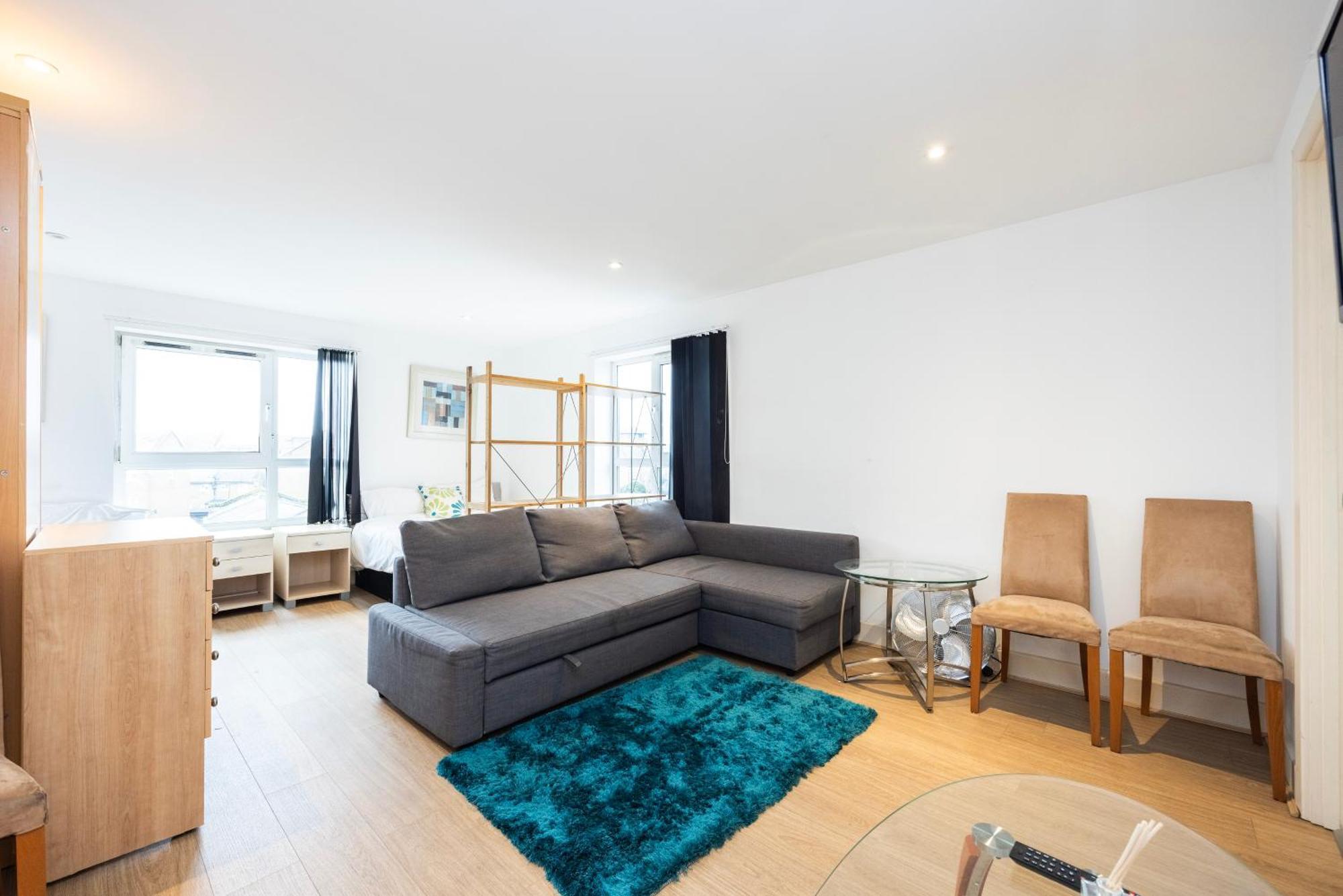 Appartement Heads On Bed -canary Wharf Docklands For The Larger Groups