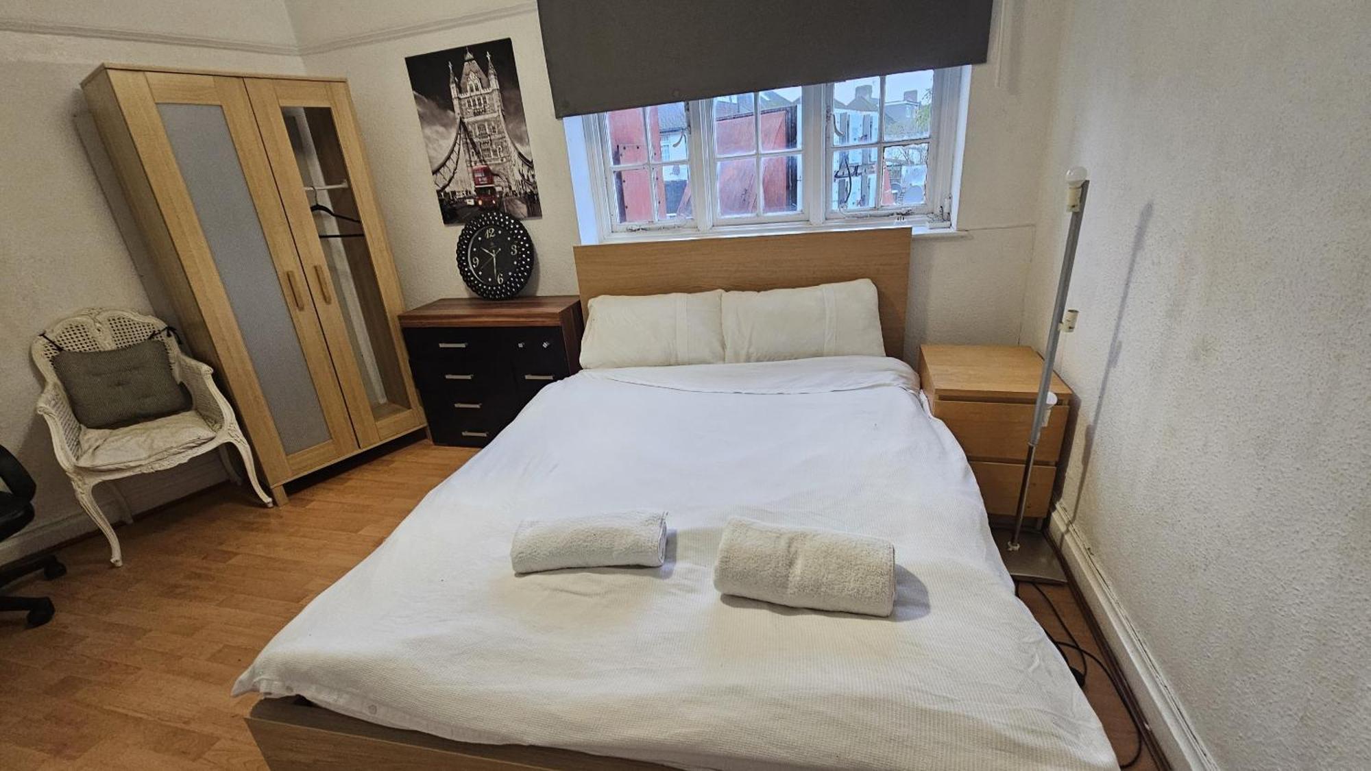 Edgware Station Apartment London