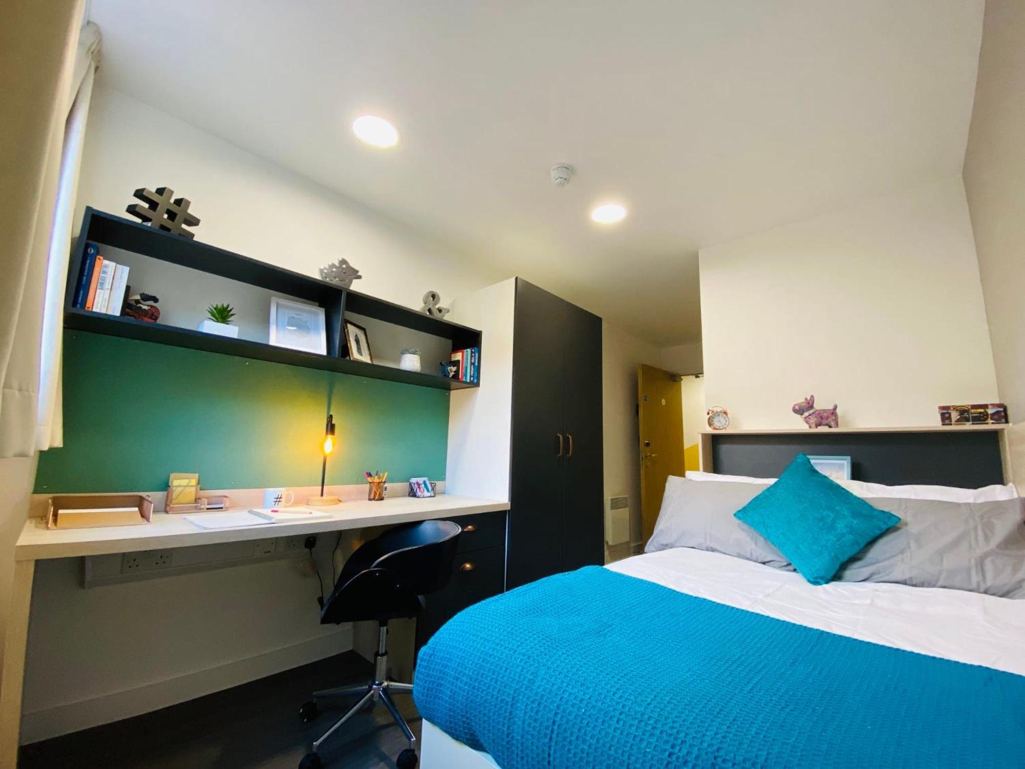 Chic Modern At Mannequin House In