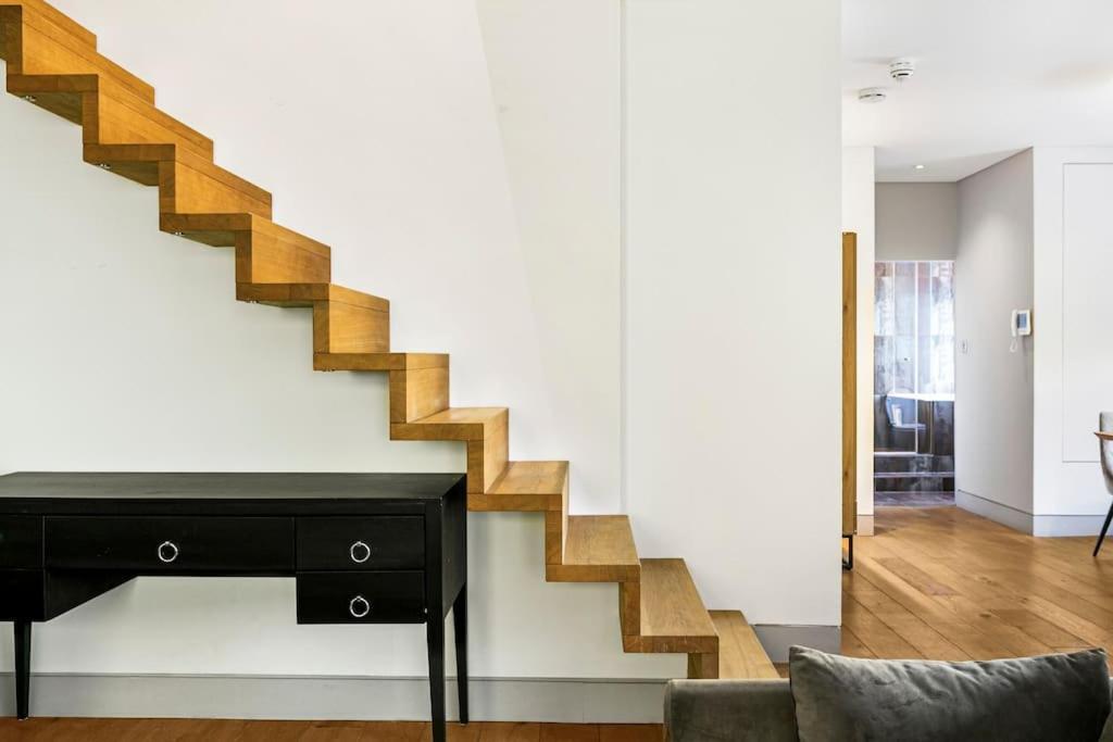 Chelsea Penthouse - Roof Terrace & Ac Appartement *