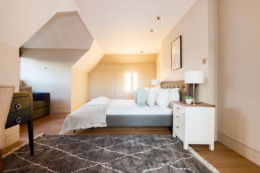 Chelsea Penthouse - Roof Terrace & Ac