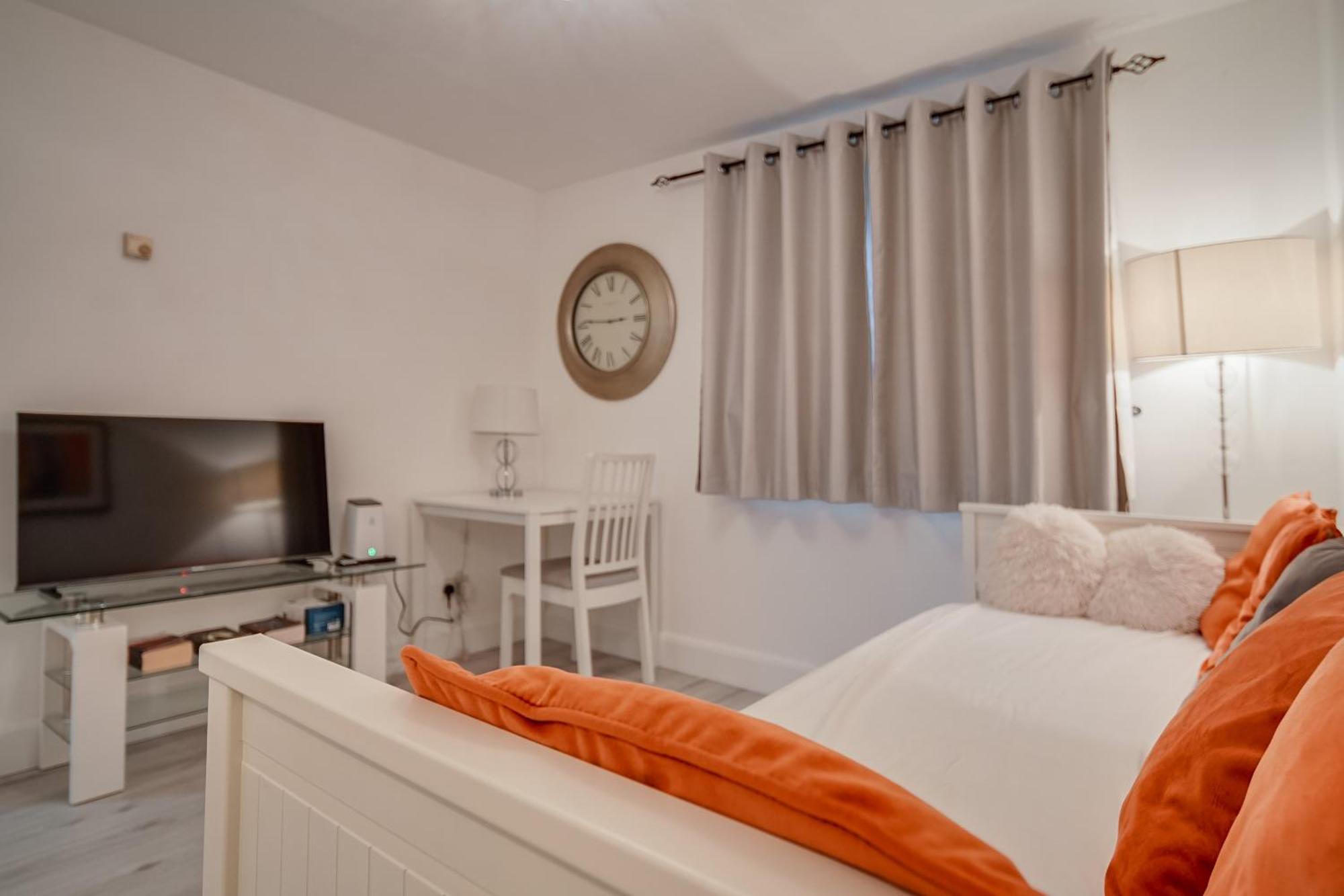 Appartement Lara's Place In Canada Water - 1 Double Bed, 1 Sofa Bed