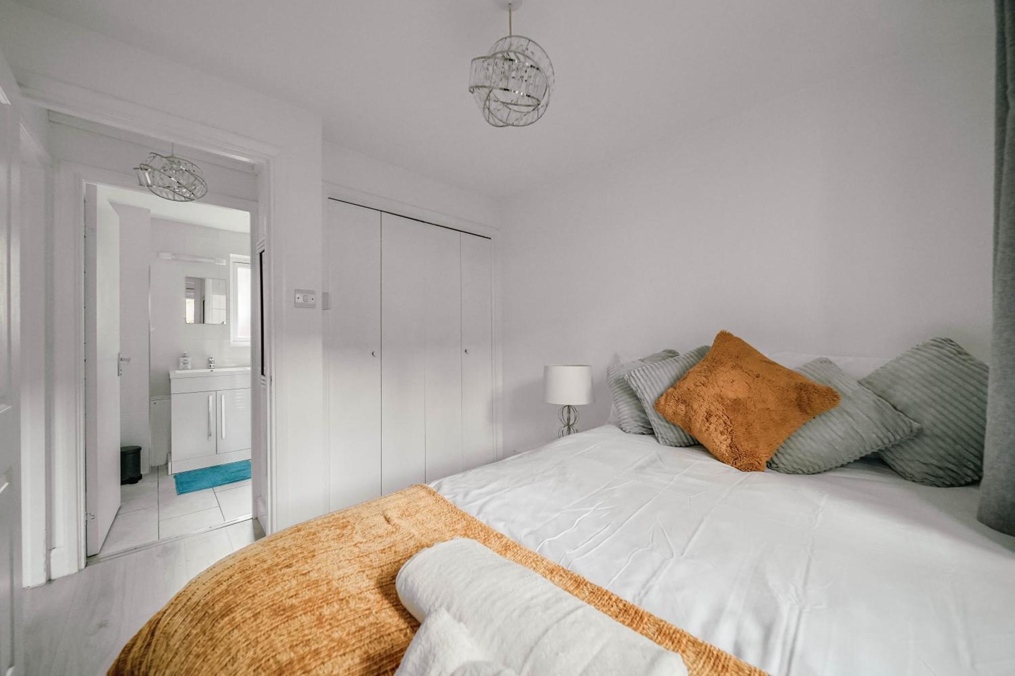 Lara's Place In Canada Water - 1 Double Bed, 1 Sofa Bed Londres
