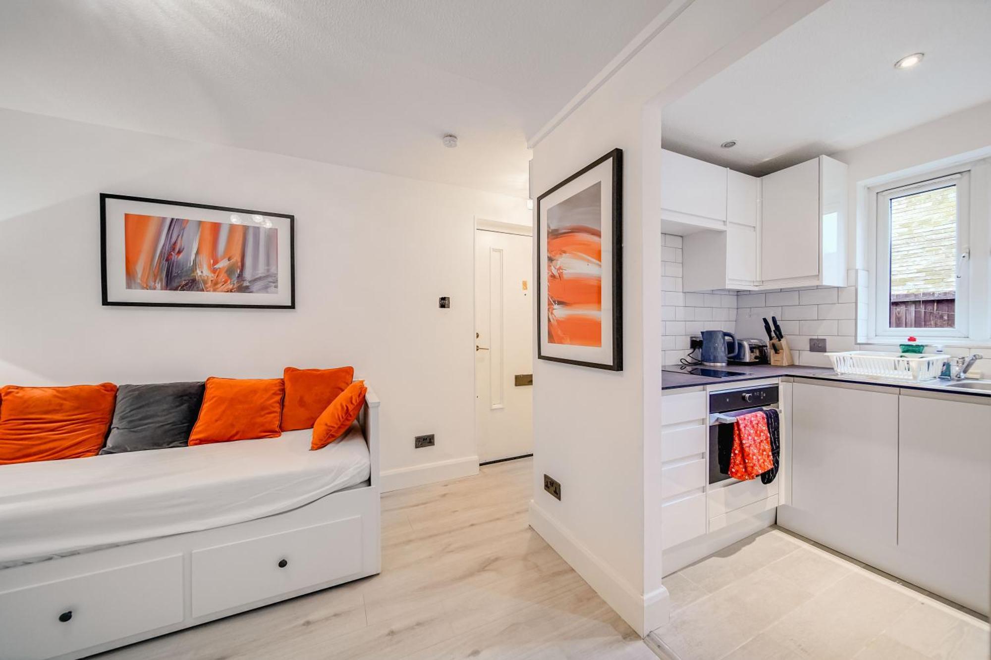 Apartamento Lara's Place In Canada Water - 1 Double Bed, 1 Sofa Bed