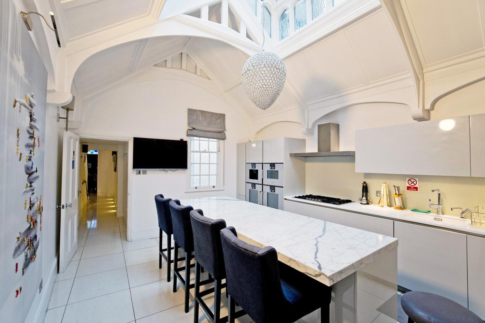 Imperial Victoria Square Accommodatie bij particulieren *