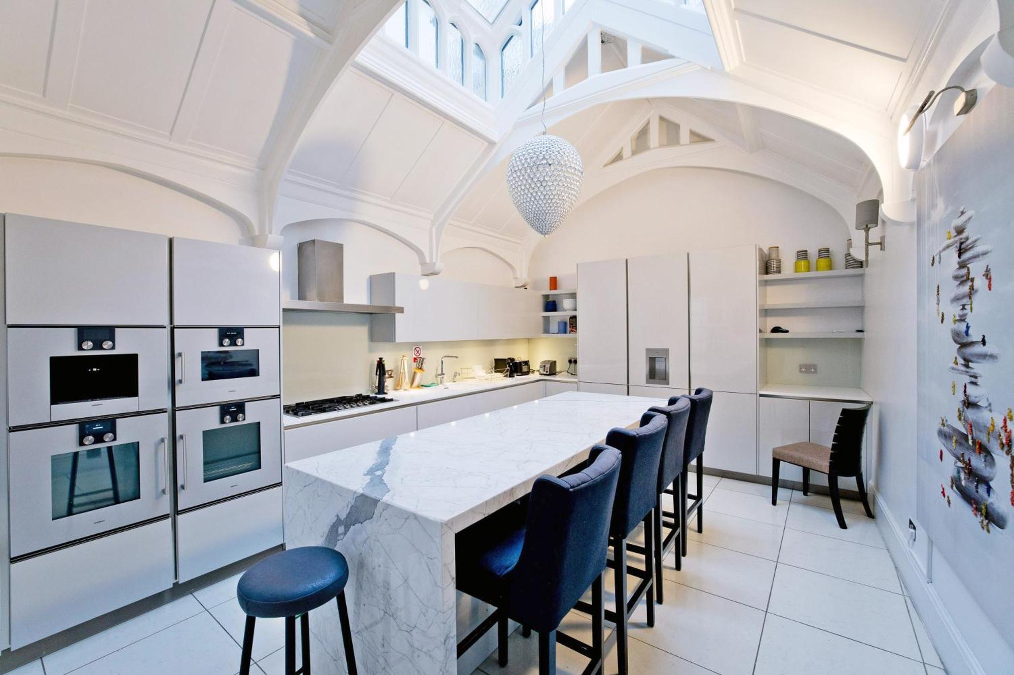 Imperial Victoria Square Habitación en casa particular Londres