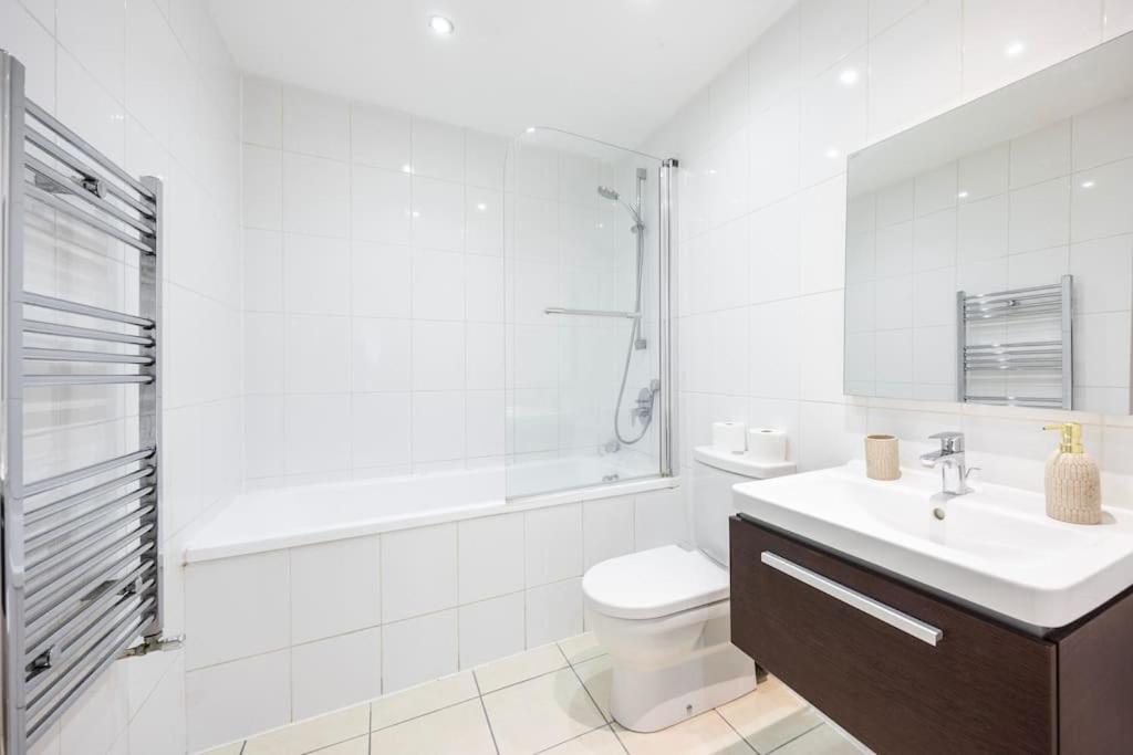 Stylish 2 Bedroom Haven By Liverpool Street Londres