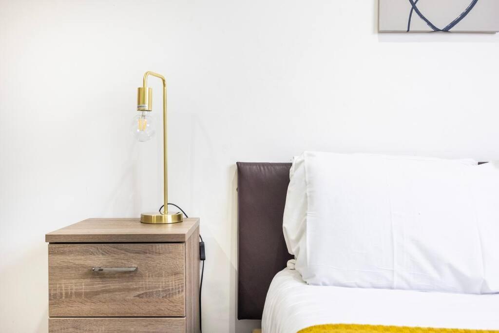 Stylish 2 Bedroom Haven By Liverpool Street * Londres