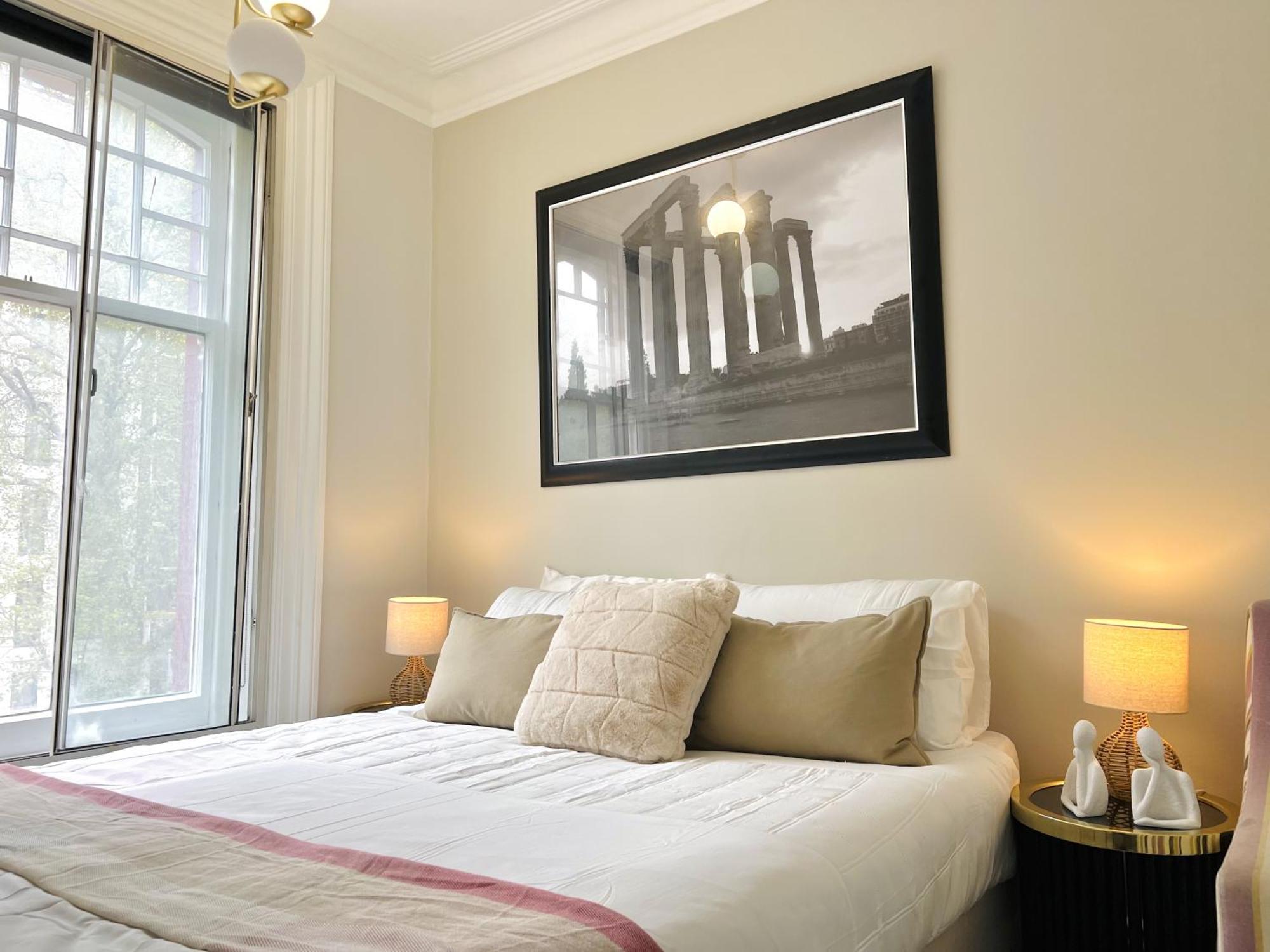 Hyde Park Mansion Apartment London