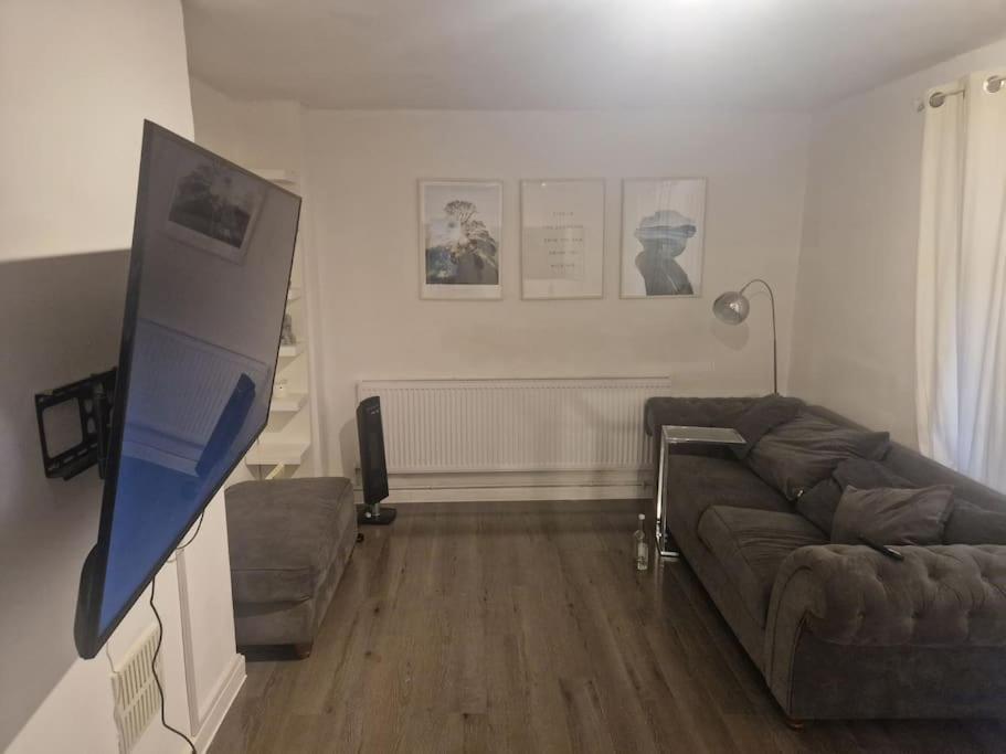 Modern Cozy One Bedroom Flat Londres