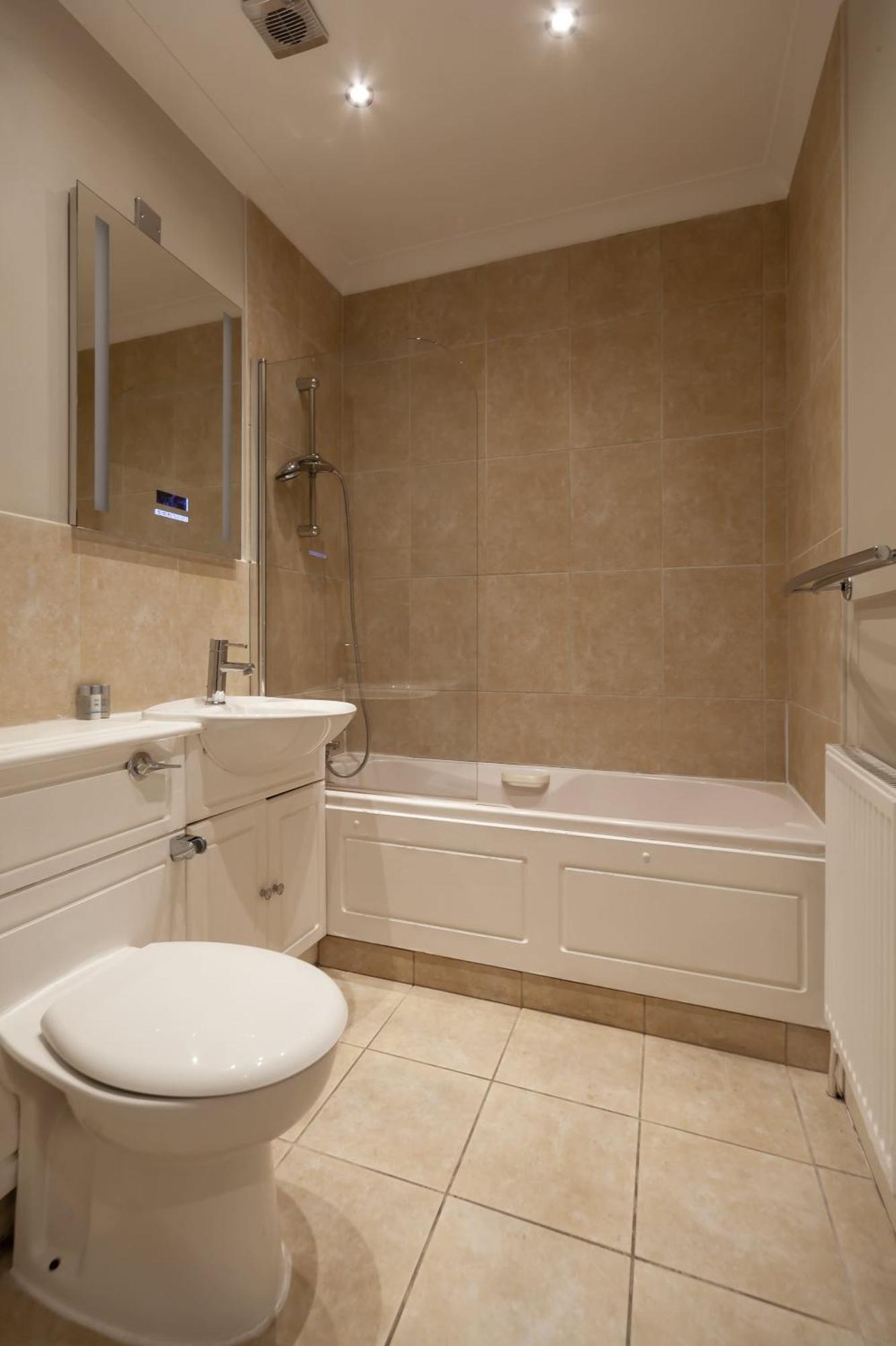 Spacious And Bright 2 Bed Tower Bridge * Londres