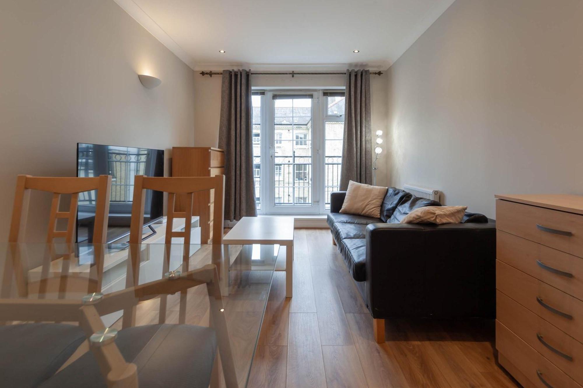 Spacious And Bright 2 Bed Tower Bridge Appartement