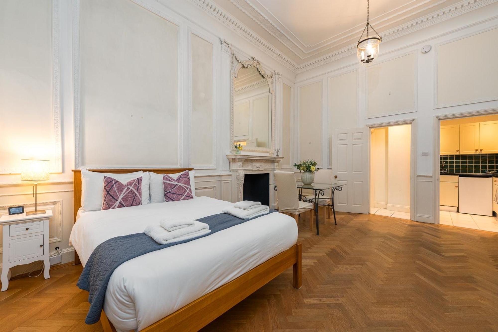 Apartment Pembridge Gardens By Capital *