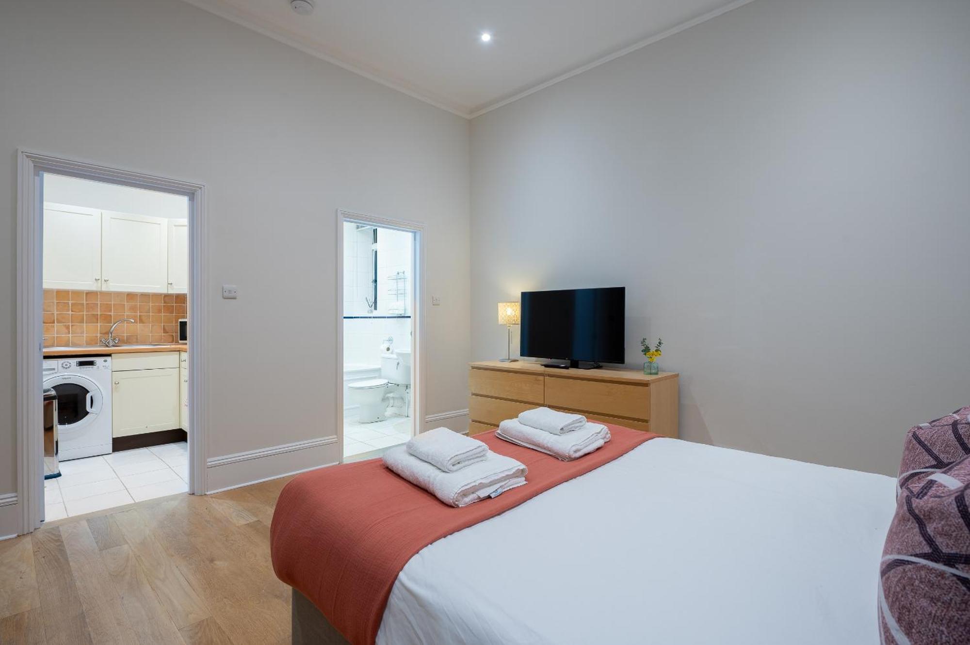 Apartment Pembridge Gardens By Capital *