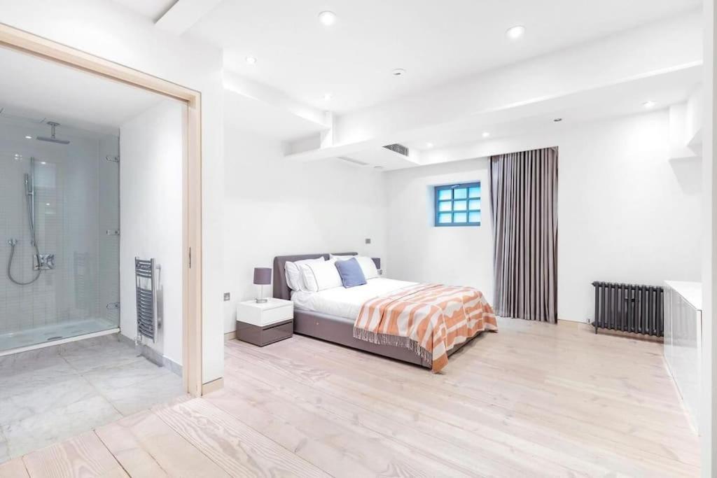 Luxurious Flat For 8 Londres