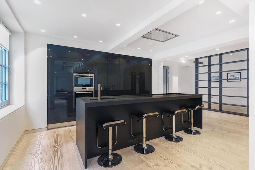 Appartement Luxurious Flat For 8 *