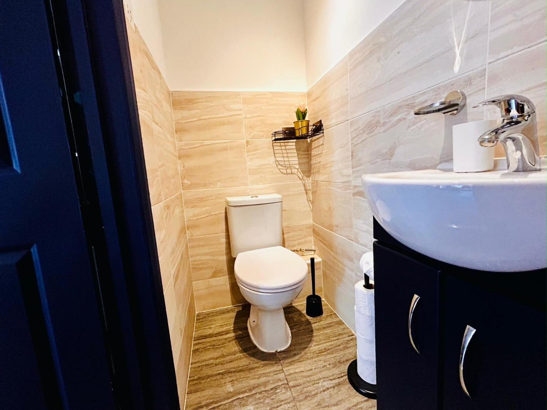 Rest Boutique Acton Aparthotel *