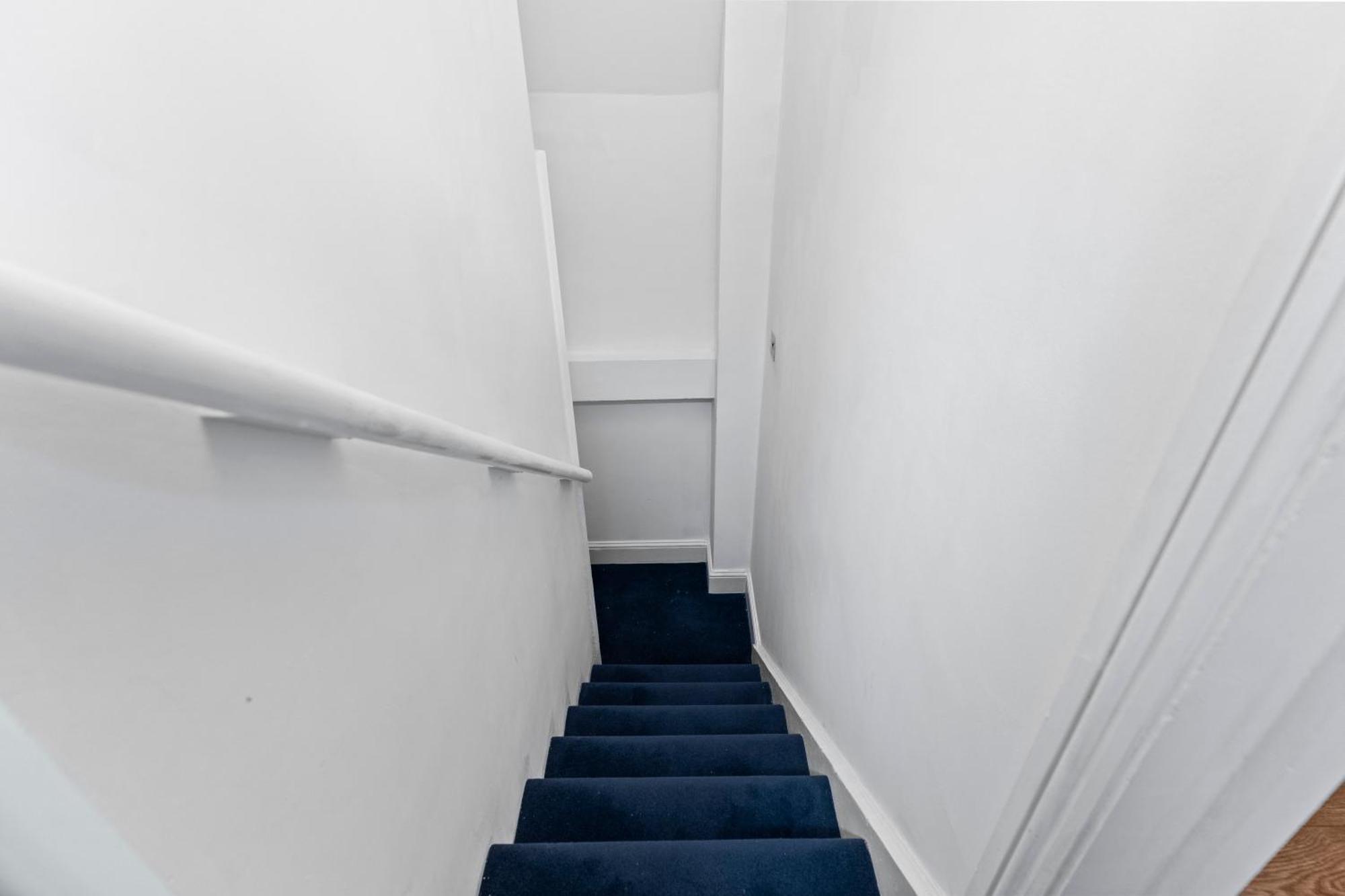 Stylish In Barbican - Prime Location *