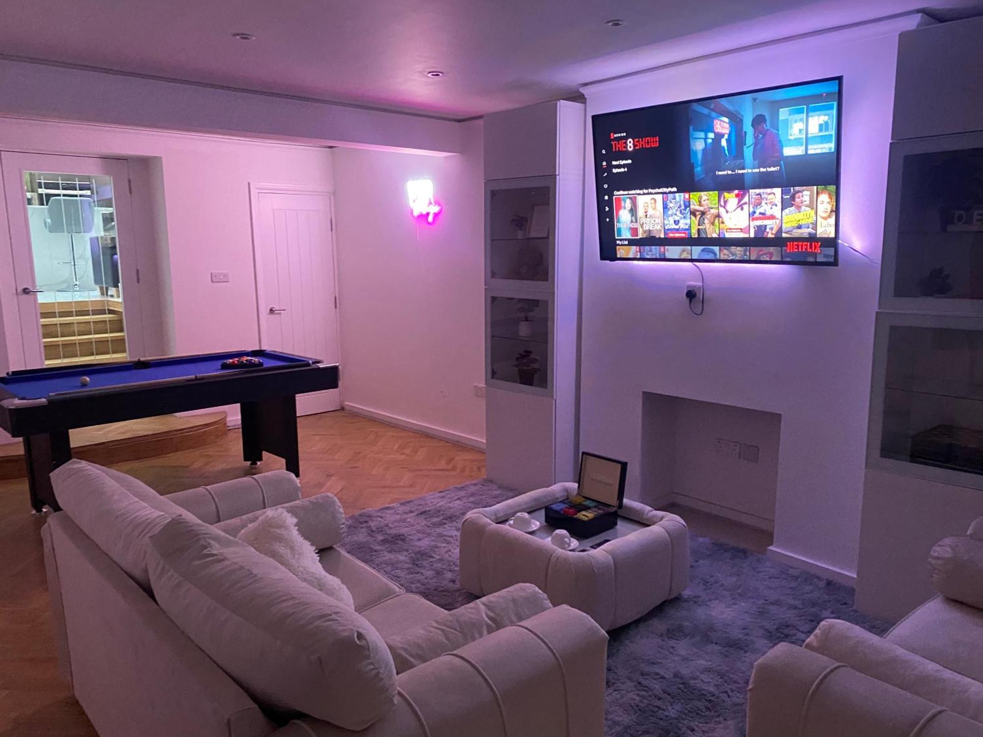 Stylish 2-bedroom Getaway In The Heart Of Chelsea Appartement Londres