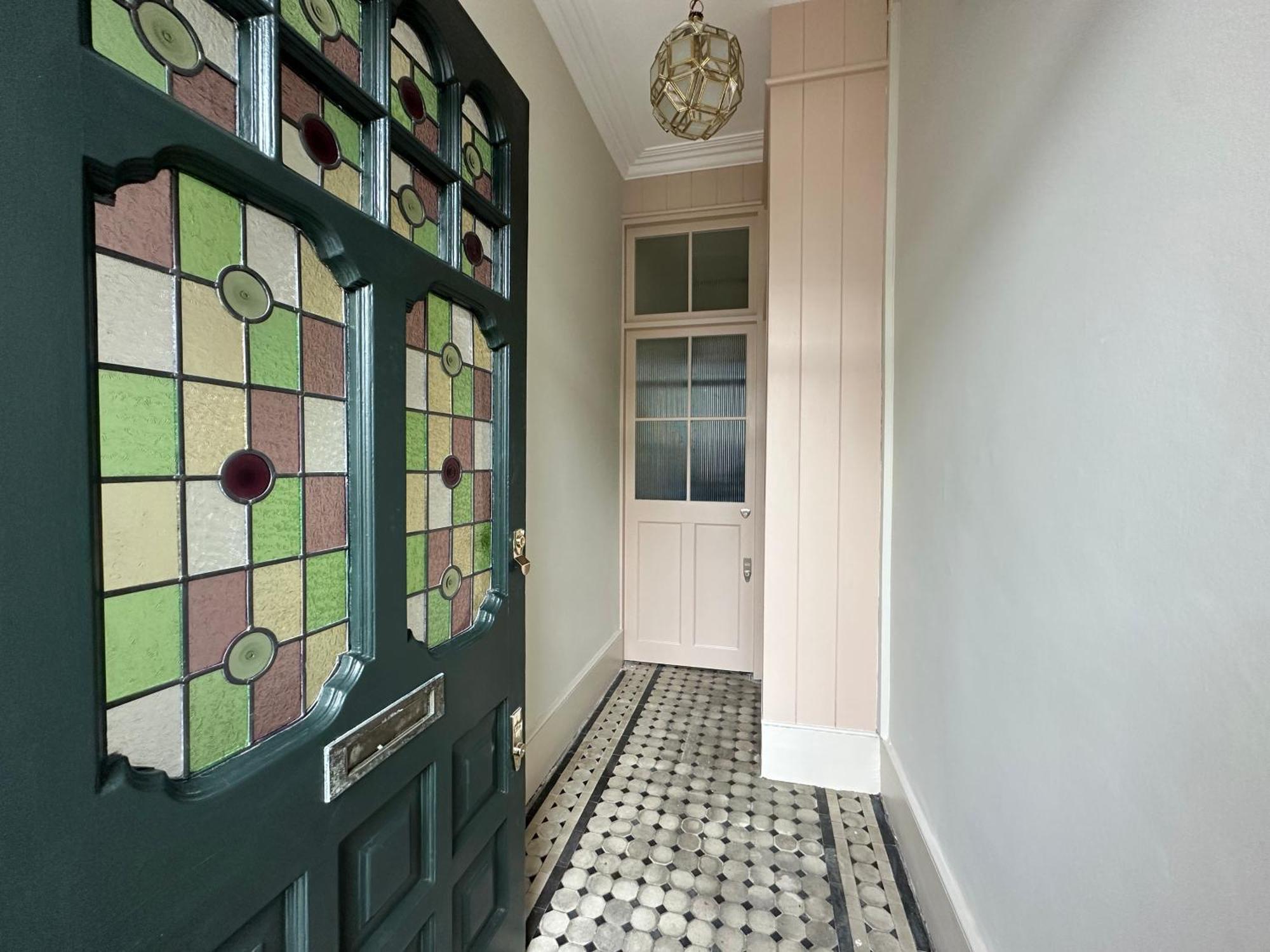 2 Bed Luxe Garden * London