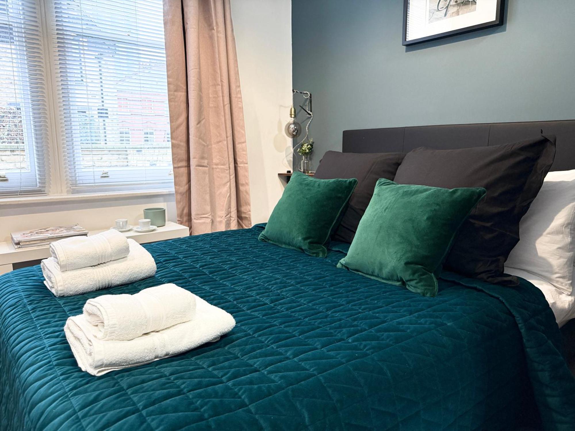 Beautiful En-suite By Hostara Homes * Londres