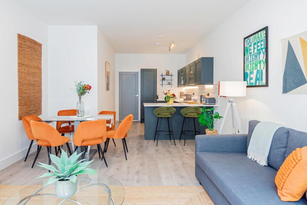 Appartement Elegant 2 Beds, 2 Baths Flat With Private Terrace, High-end Finishes And Chic Furnishings Londres