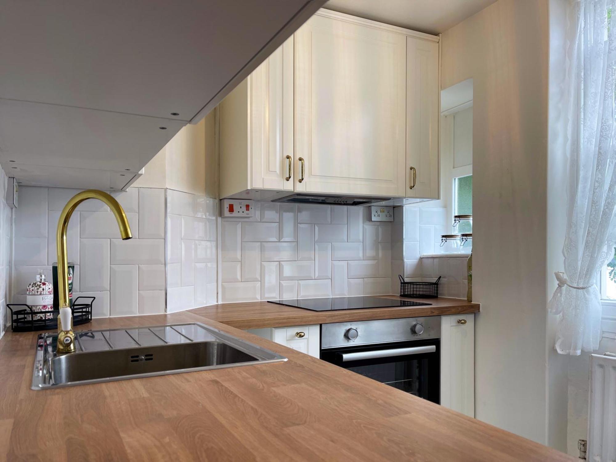 Harper's Place Near Kings Cross - 2 Double Beds, 1 Sofa Bed, Great Location, Ideal For Families Londres